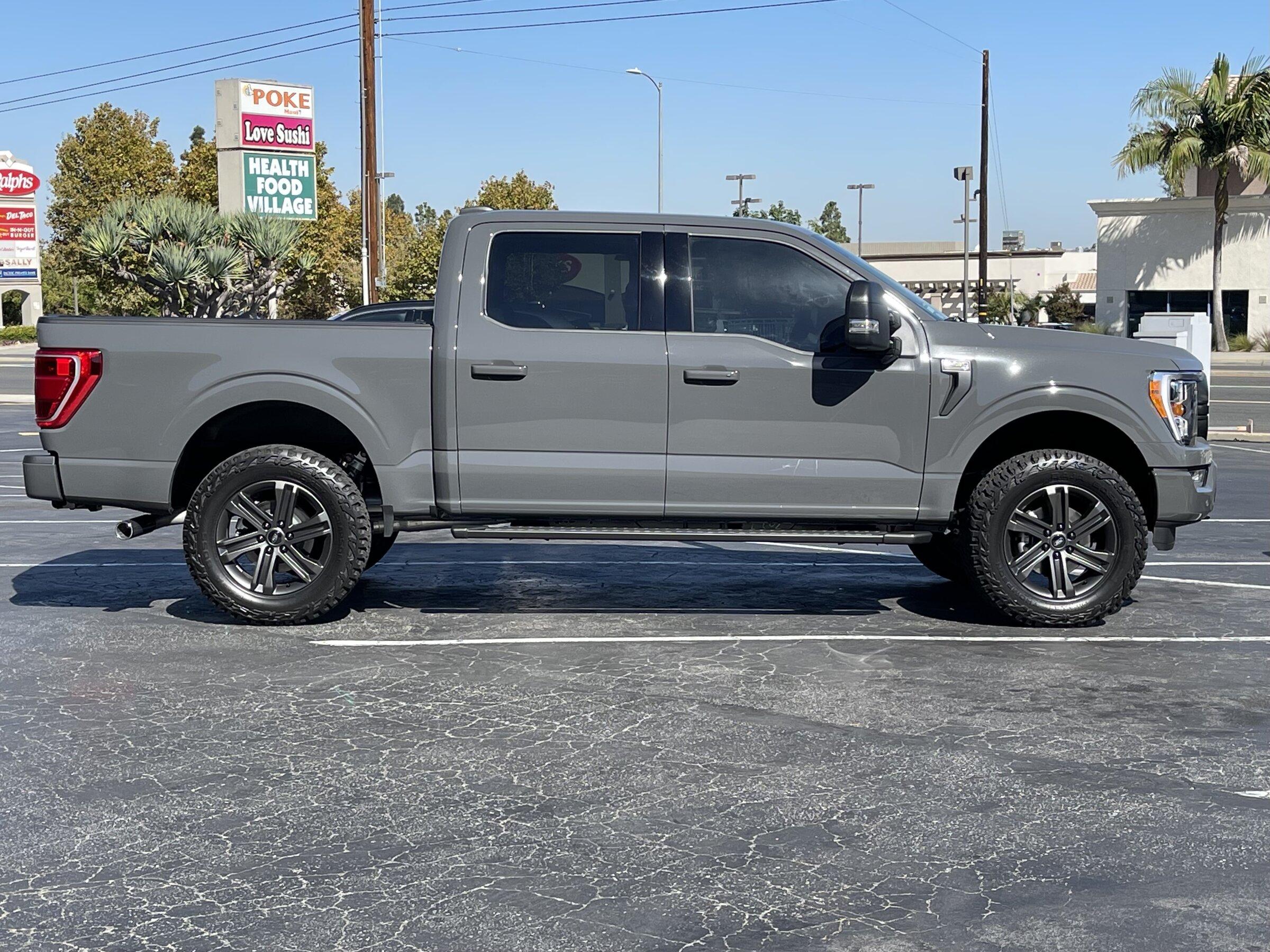 Ford F-150 Lightning Factory Wheels with Aftermarket Tire Thread 8637F24C-5FE7-47FB-9A97-13D992A55F96