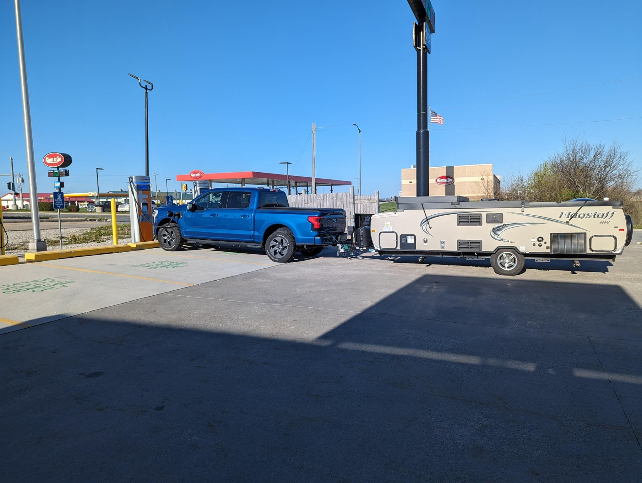 Ford F-150 Lightning Towed camper 1,250-miles (MN to TX) using Tesla Superchargers 8821BBCC-6B36-4226-96DD-309B7D662E89_1_102_a