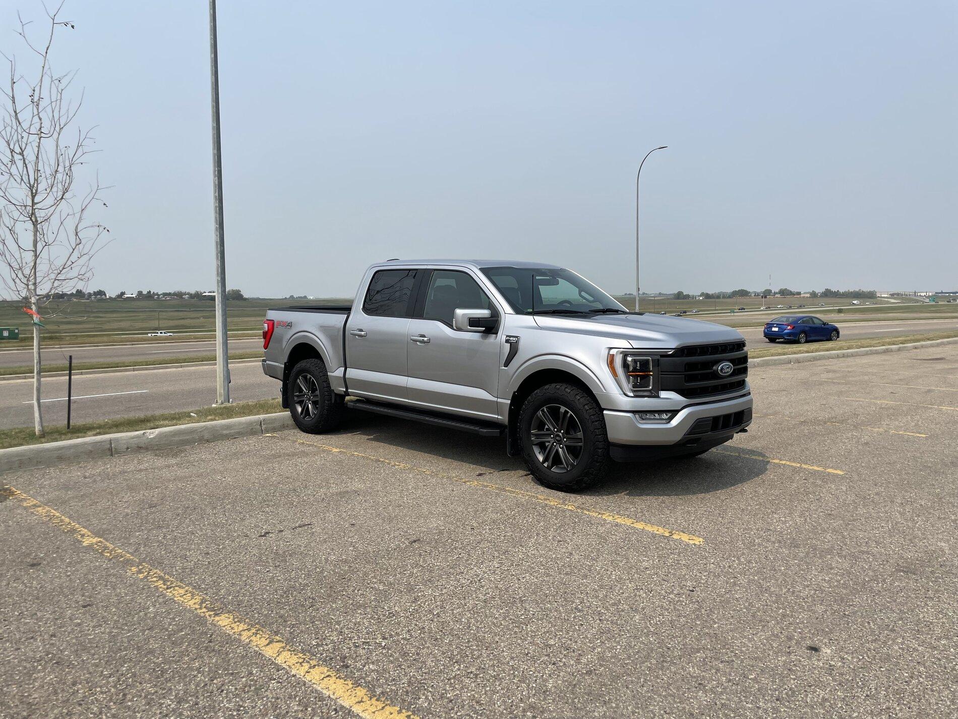 Ford F-150 Lightning Factory Wheels with Aftermarket Tire Thread 9408194F-3F6D-4351-9262-0CFCE8808D08