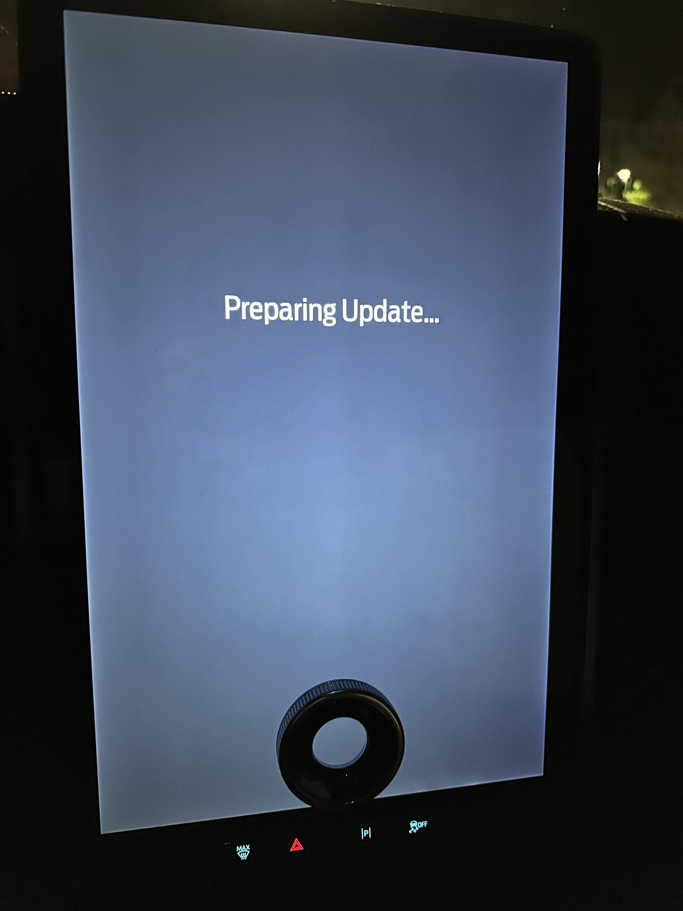 Ford F-150 Lightning Phone As A Key (PAAK) update coming starting today to early builds. A2465070-EDB5-4D21-858F-84699407A9EE