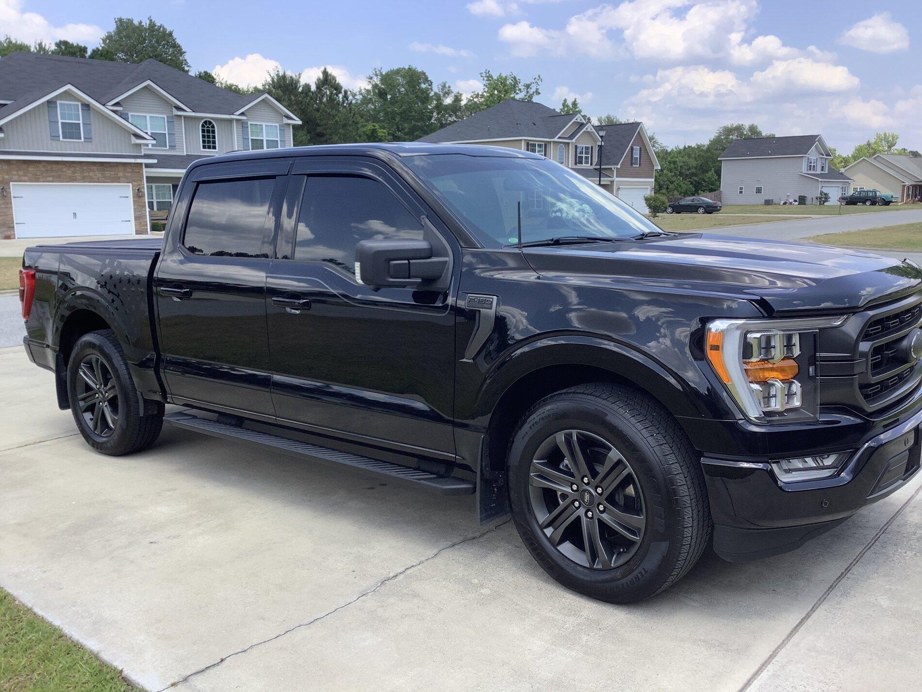 Ford F-150 Lightning Finally Airbrushed Taillights and Badges a34abed2-a763-45ed-9137-663808f95ed8-jpe