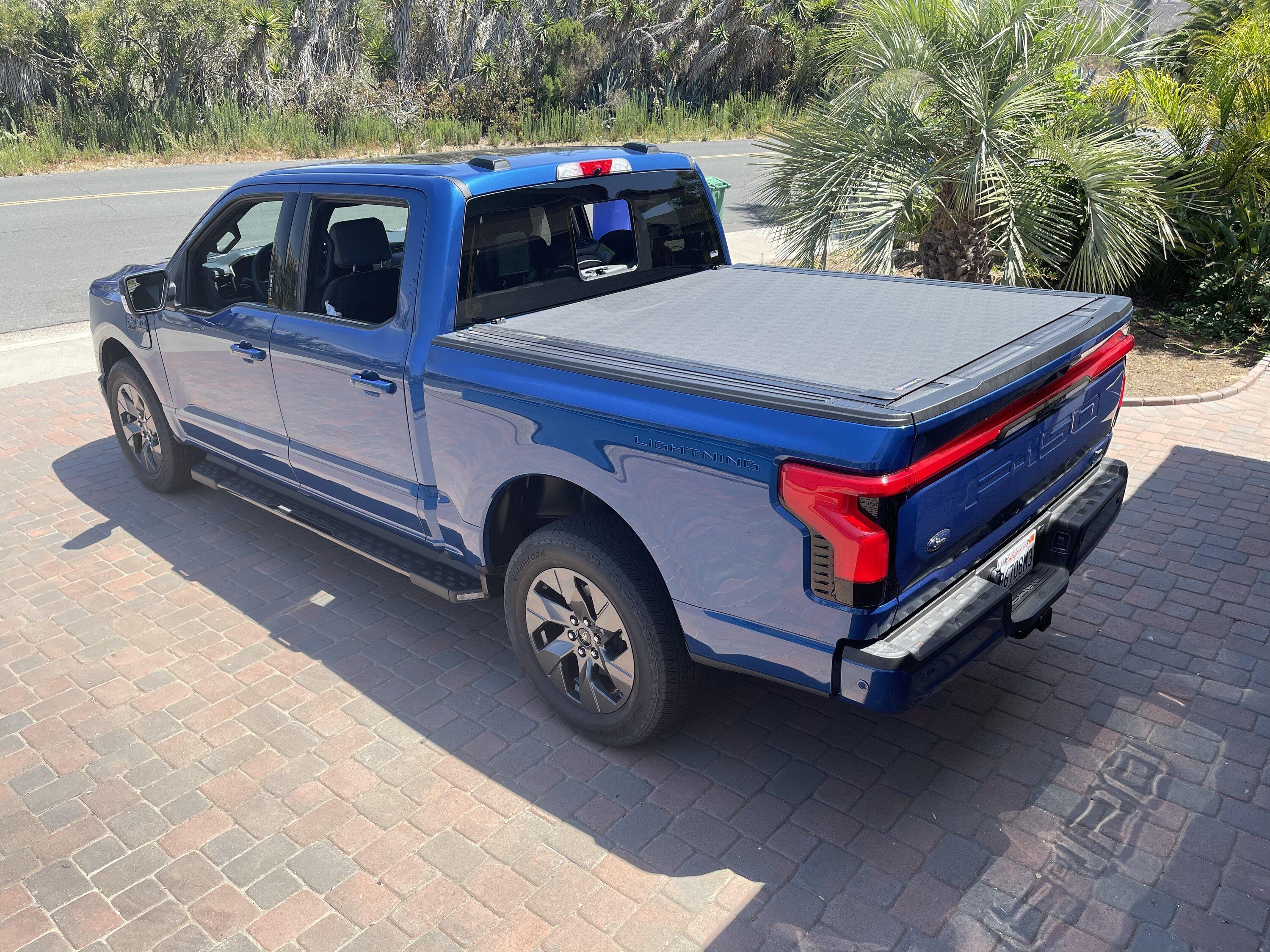 Ford F-150 Lightning BAK Revolver X4s Tonneau Cover A85DBD80-50B8-4826-952B-A6B37D24E2AF