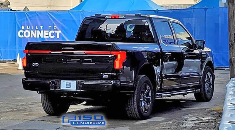 Ford F-150 Lightning AGATE BLACK F-150 Lightning Photos & Club Agate Black 2022 F150 Lightning 2