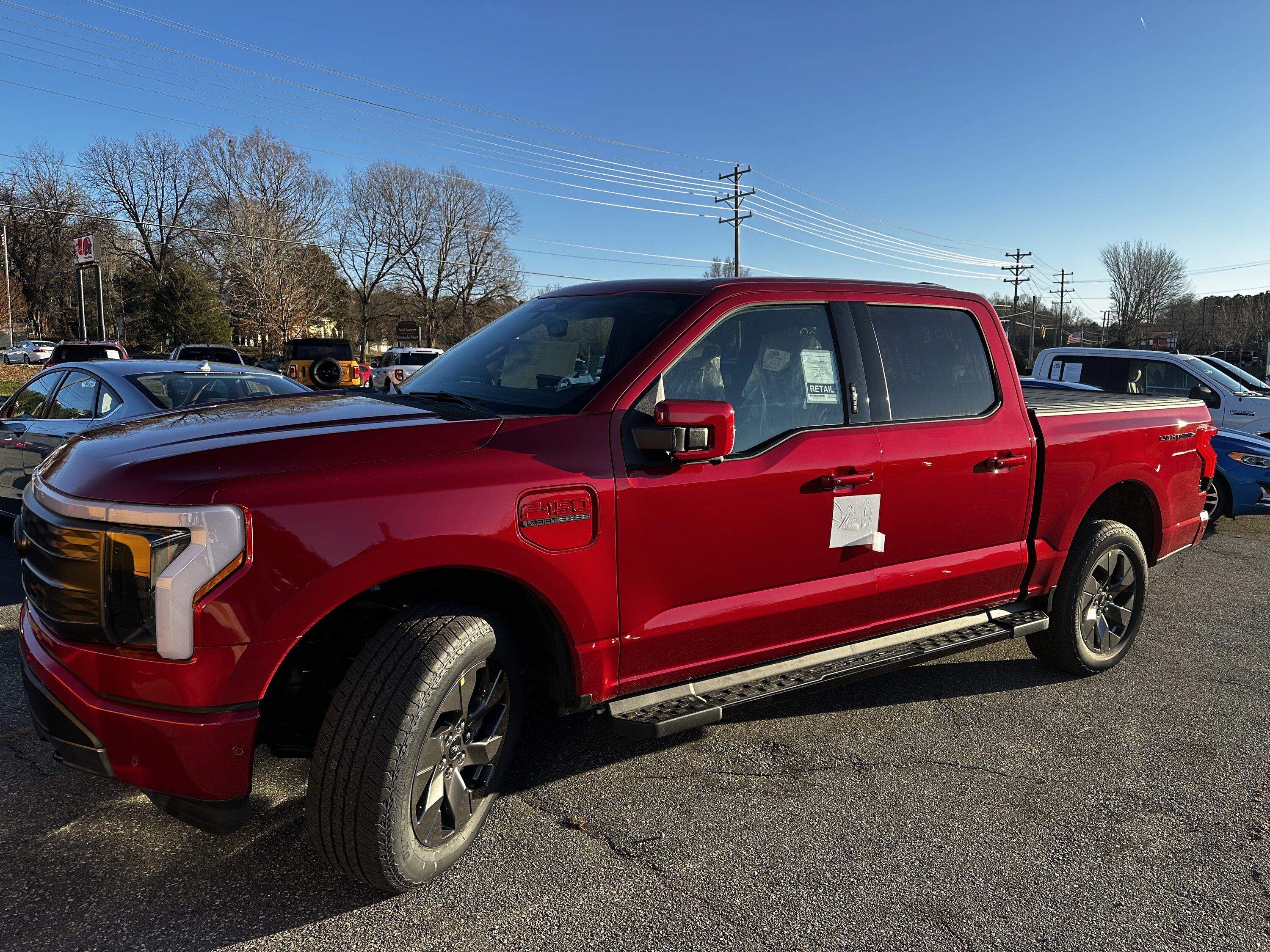 Ford F-150 Lightning ✅ 11/21 Lightning Build Week Group (MY2023) Arrived