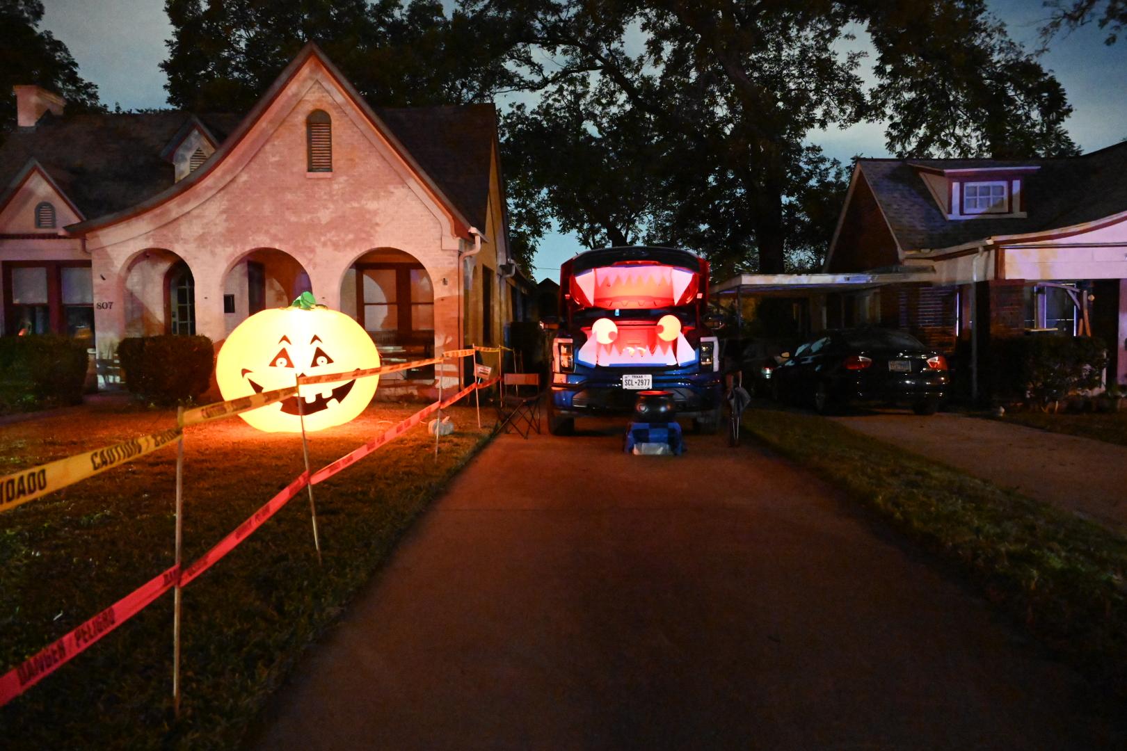 Ford F-150 Lightning Anyone using their frunk as a Halloween prop? AS7_0292