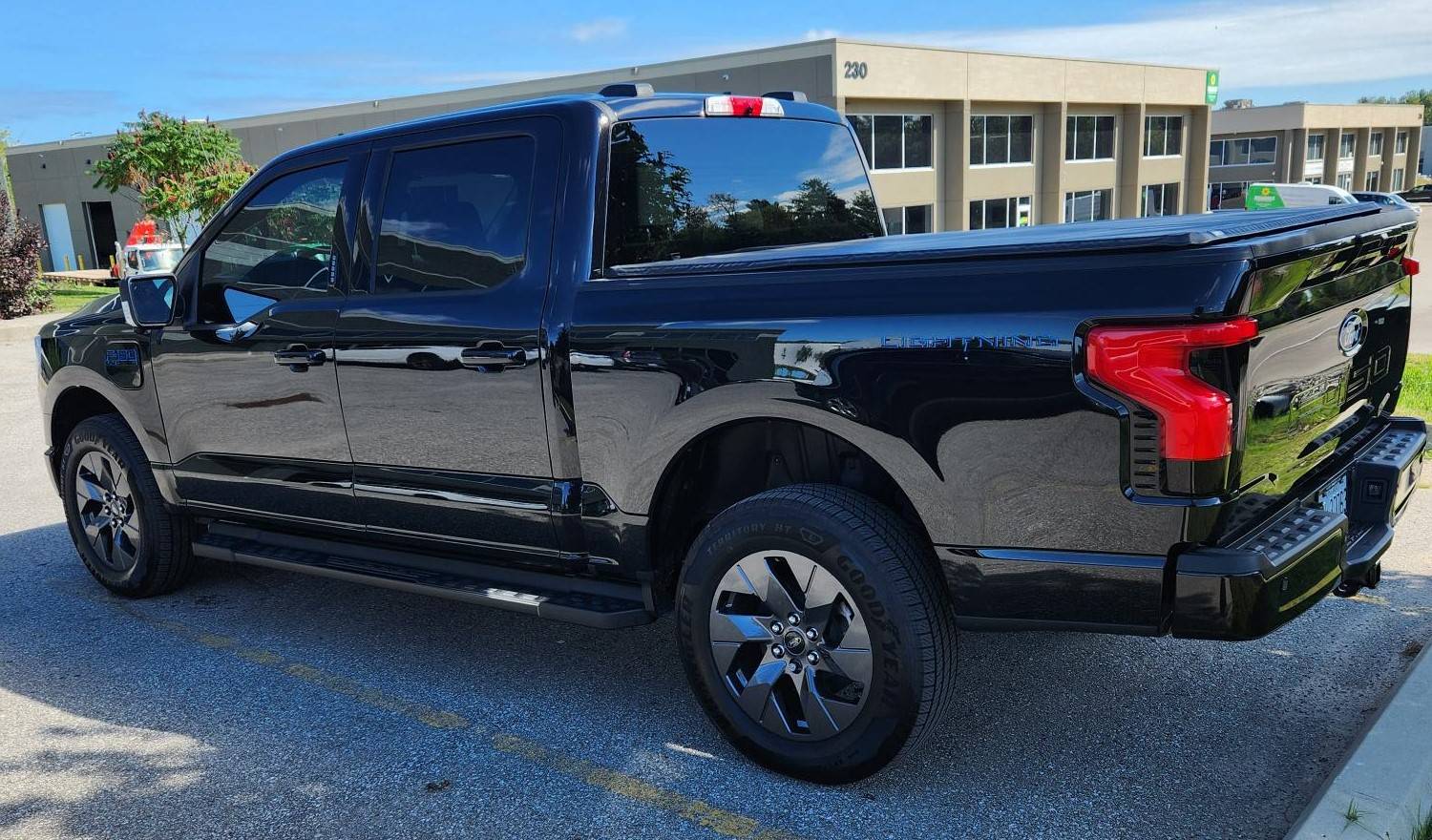 Ford F-150 Lightning Thank you NE Lightning Owners Club and Tom Moloughney for a GREAT BBQ Meetup! bv