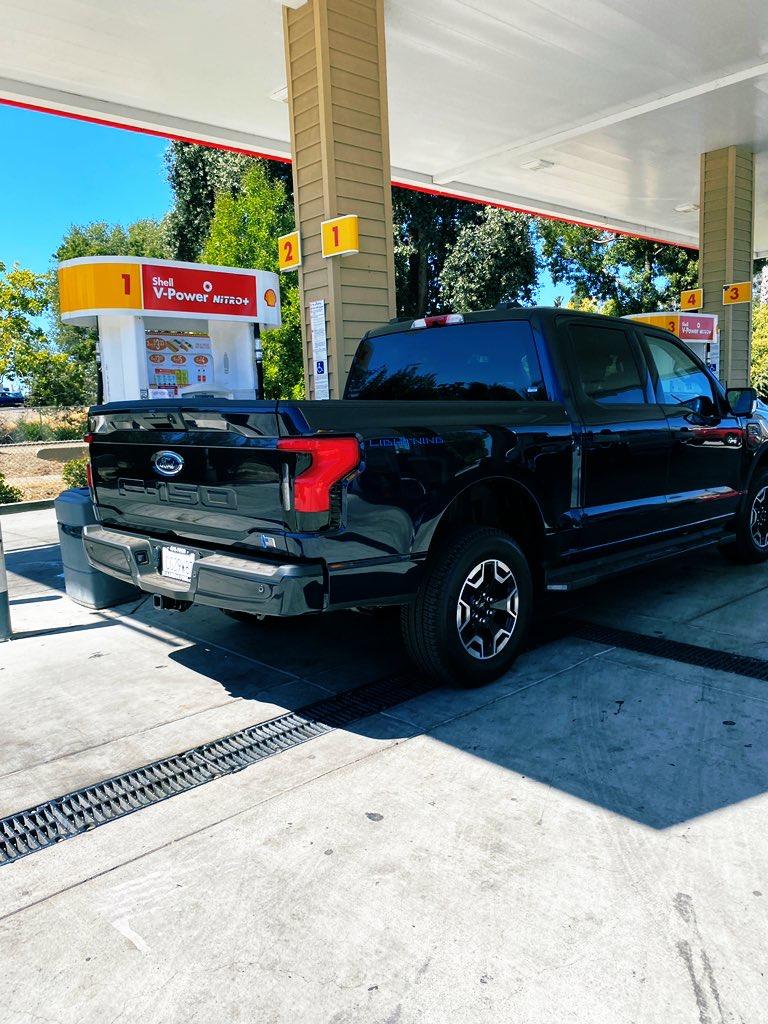 Ford F-150 Lightning 🙋‍♂️ What Did You Do To Your Lightning Today? CE08F35D-BEA9-49D8-B1C3-39FCD2507FE8