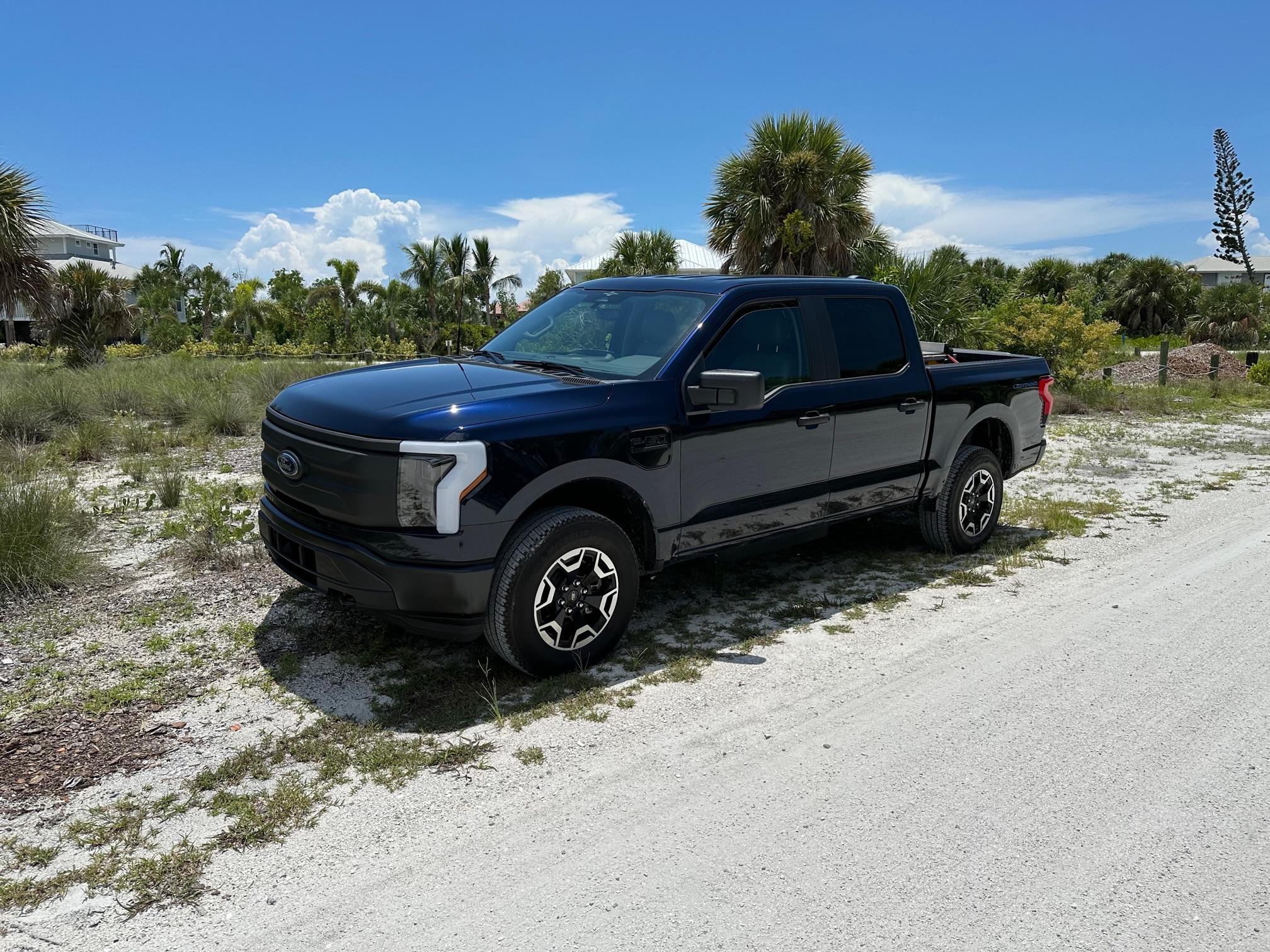 Ford F-150 Lightning 【BestEvMod】Let’s do a giveaway raffle on our Mud Flap! CE0E727C-924F-46EE-9EF6-BAE3686E8885