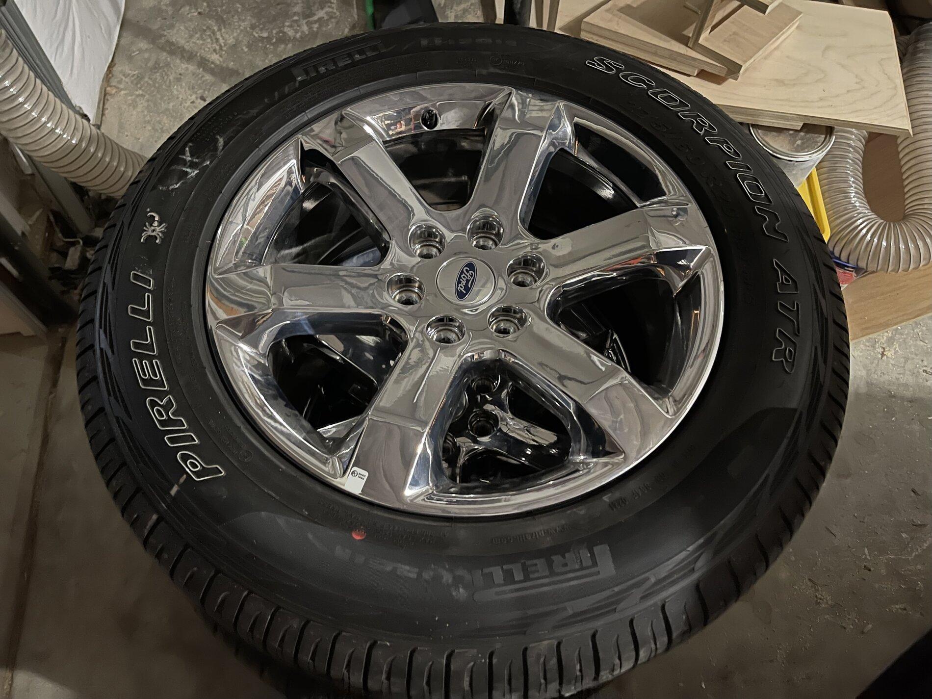 Ford F-150 Lightning 20" Factory Chrome wheels and Pirelli Scorpion 275/60R20 D684F923-F4DA-4AFE-87F2-D79EF9D72351