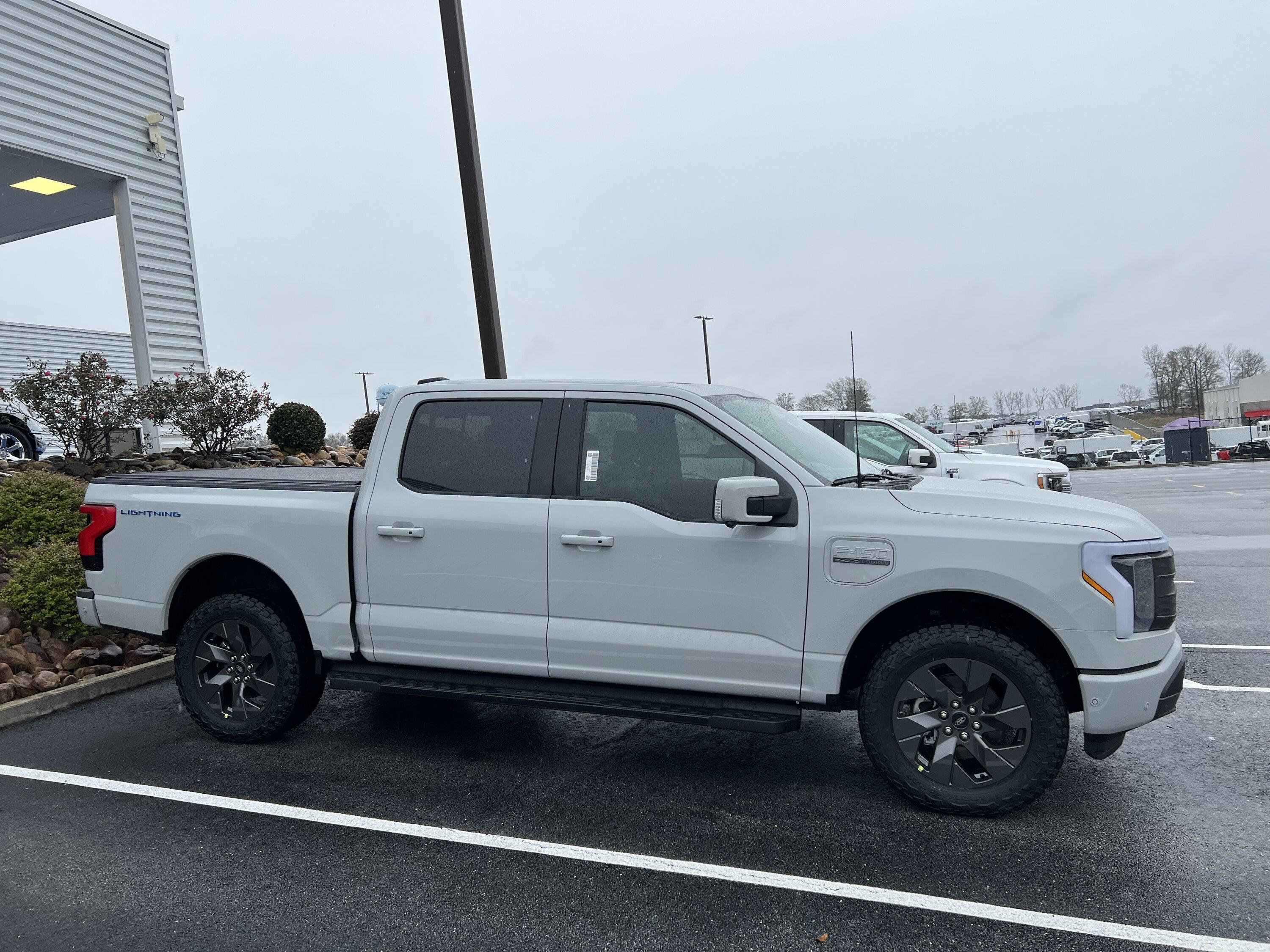 Ford F-150 Lightning 🙋‍♂️ What Did You Do To Your Lightning Today? E8CED0B6-0150-4149-904B-621713091B5D