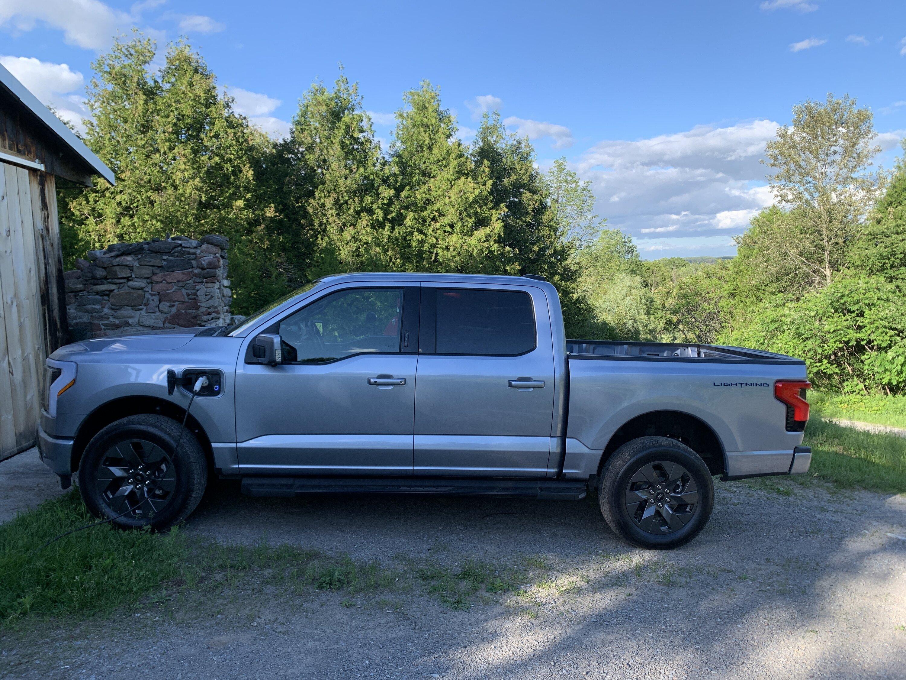 Ford F-150 Lightning ✅ 5/16 Lightning Build Week Group ED41A834-A8FE-4B1D-9B75-C57EDB8BC314