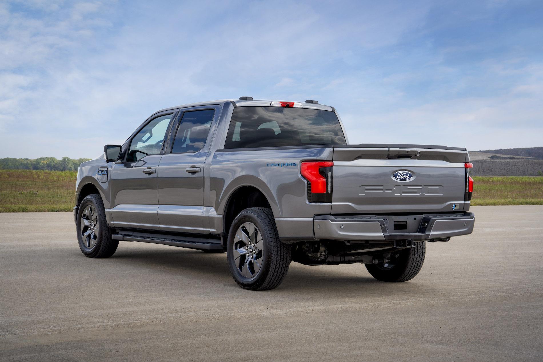 Ford F-150 Lightning F-150 Lightning FLASH Model Debuts with Heat Pump and Bigger Screen F-150 Lightning Flash 4