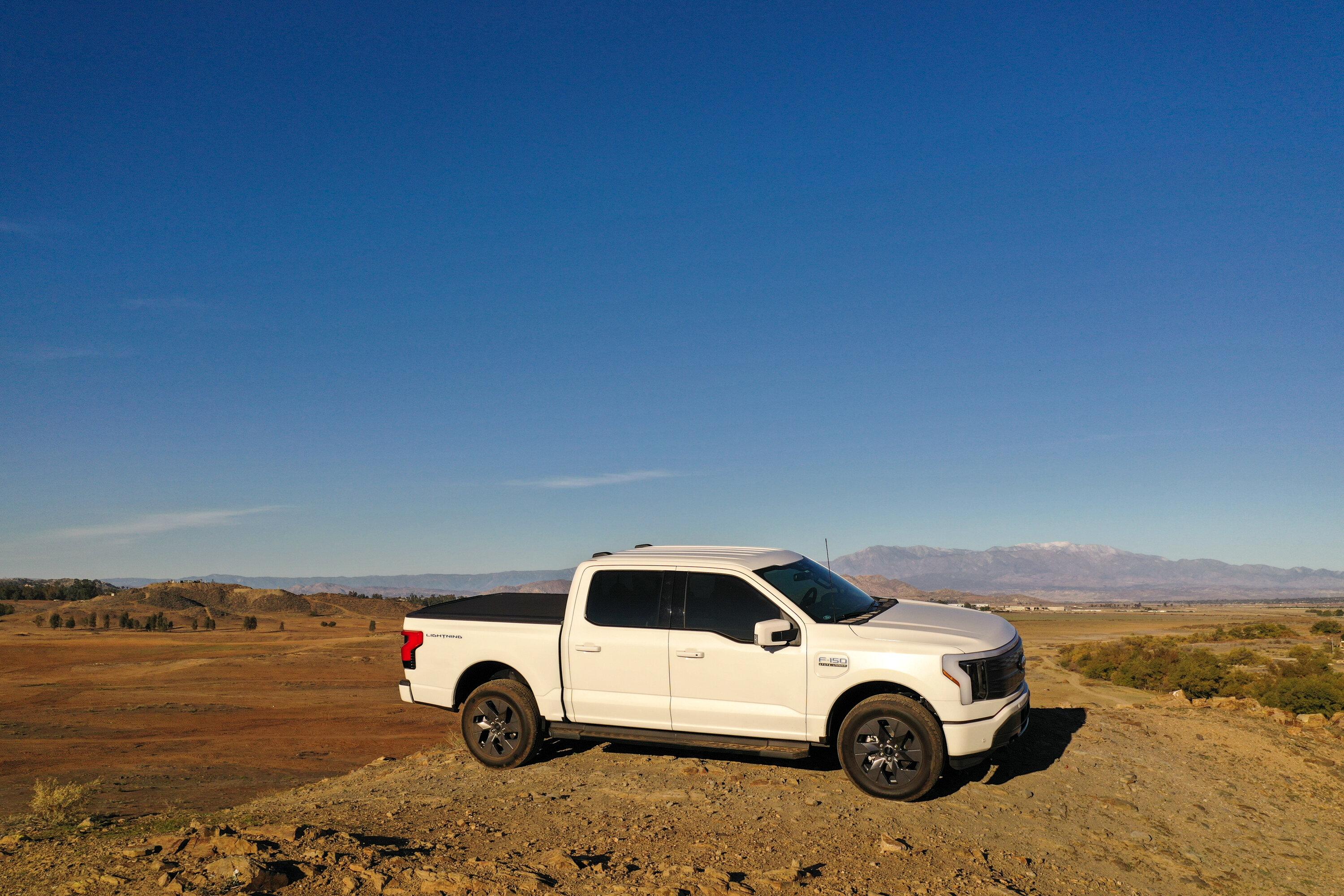 Ford F-150 Lightning ✅ 8/15/22 Lightning Build Week Group F150 2022 (1 of 1)-5