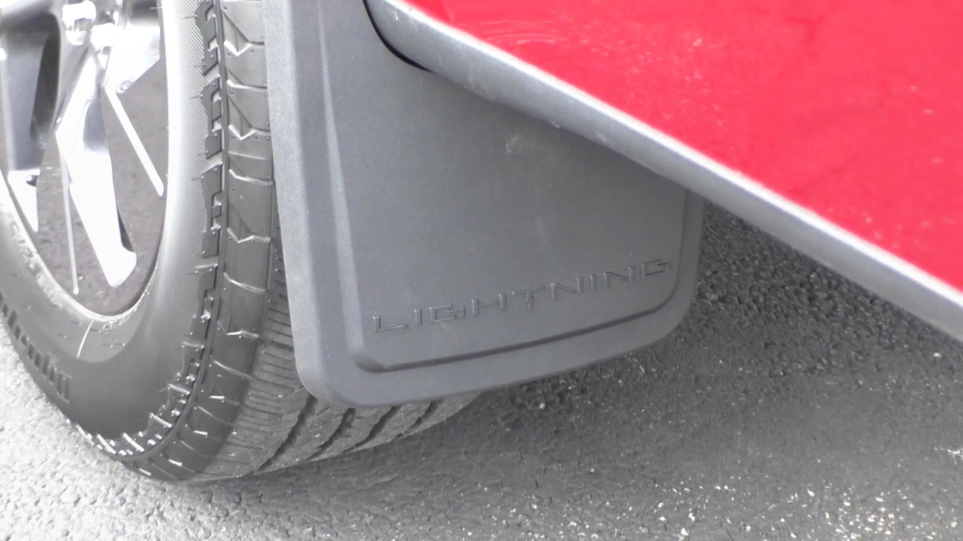 Ford F-150 Lightning 🙋‍♂️ What Did You Do To Your Lightning Today? F150 Lightning Mud Flaps Installed