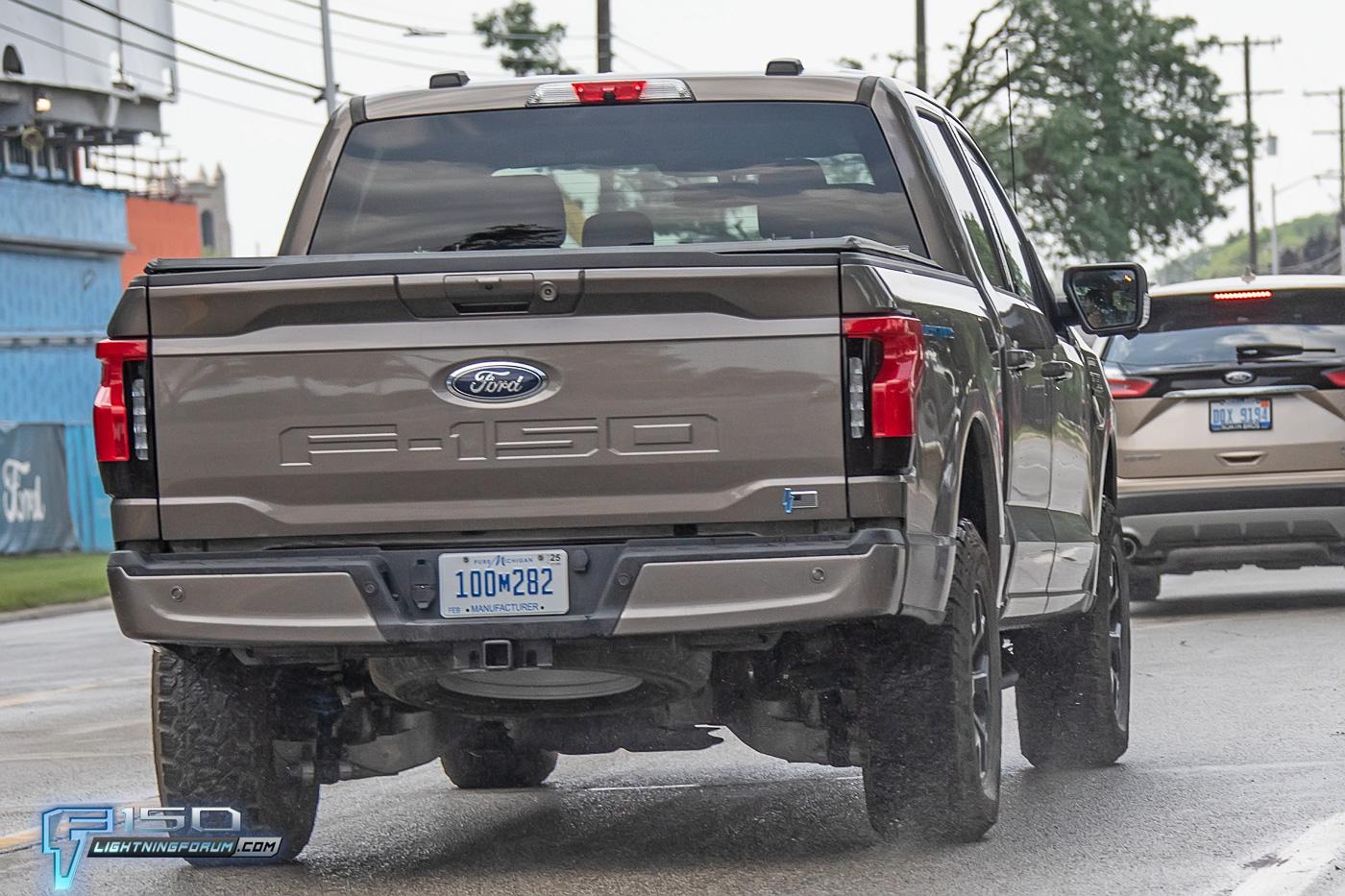 Ford F-150 Lightning F-150 Lightning (Tremor-Spec'd) Off-Road Mule Caught Testing f150-lightning-offroad-mule-testing-1