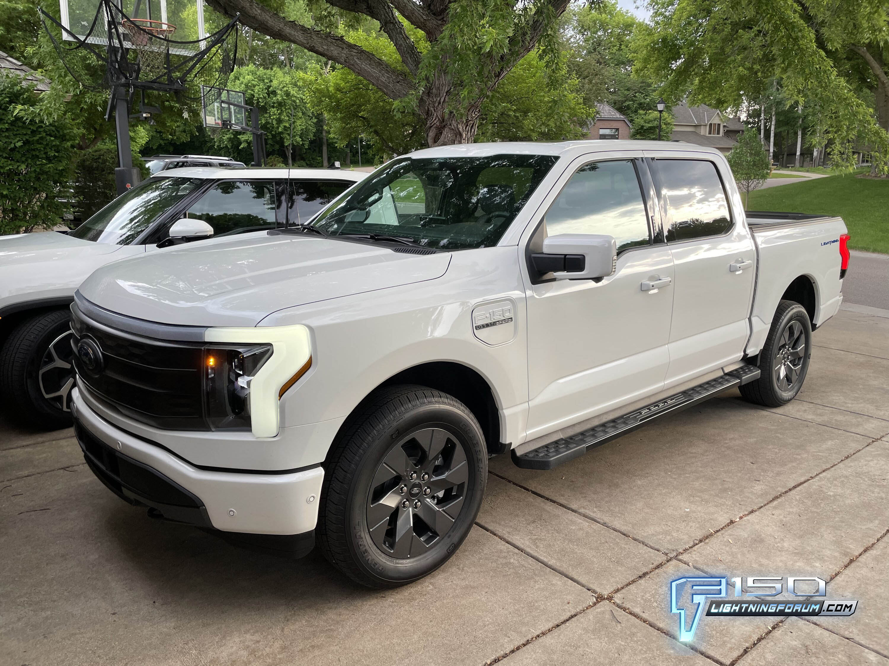 Ford F-150 Lightning 🥊 My Rivian R1T vs my Lightning comparison review F150 Lightning vs Rivian R1T review comparison 4