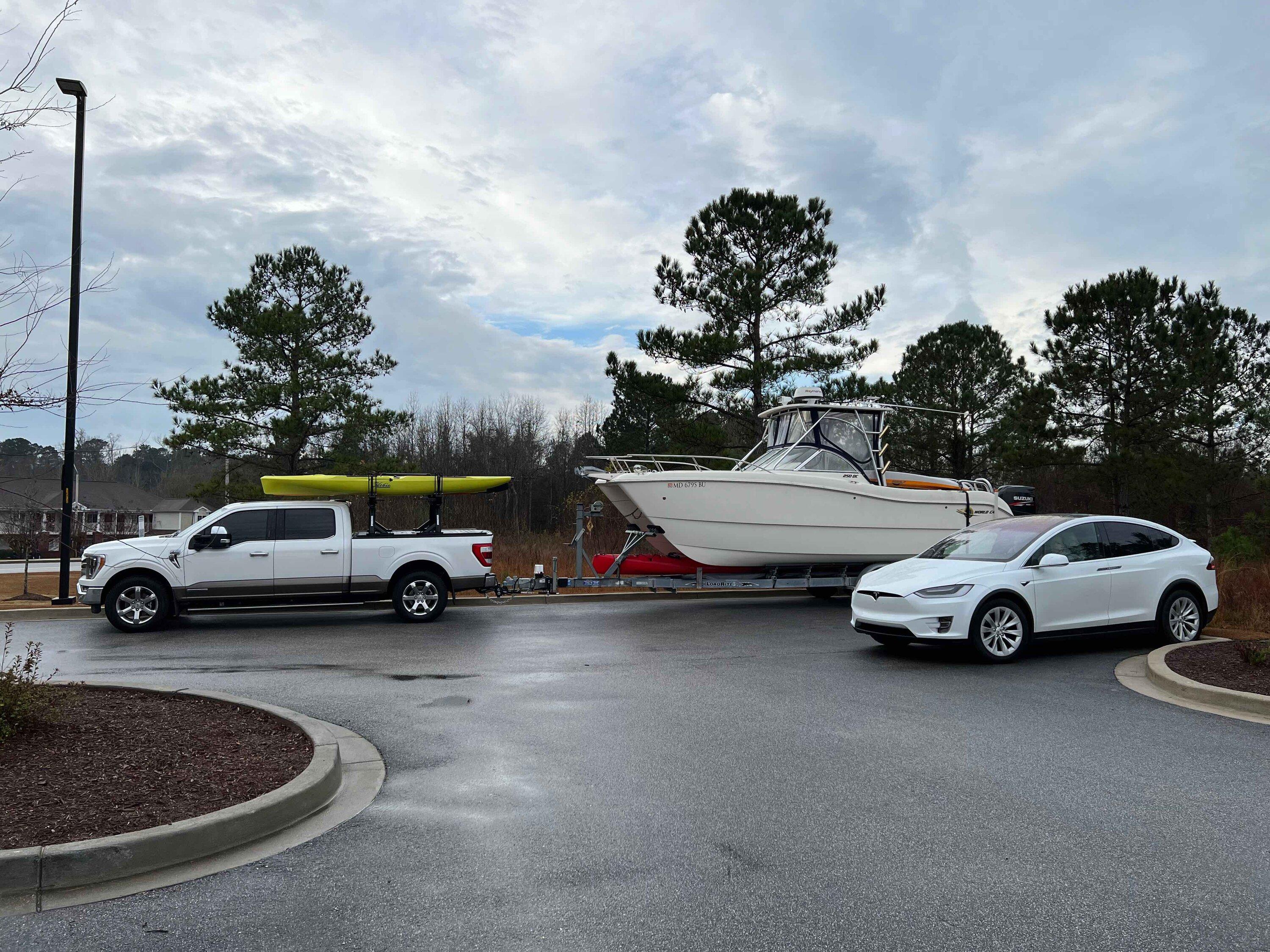 Ford F-150 Lightning New tonneau bed cover installed, range has increased F150 with Tesla