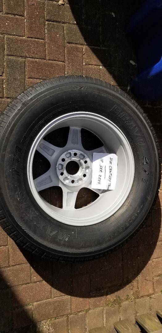 Ford F-150 Lightning FOR SALE - new Ford 2023 Lightning spare wheel + tire $200 + shipping. Ford F150 2023 Lightning spare temp wheel and tire - back wiew