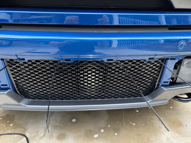 Ford F-150 Lightning Leaves in the radiator? Why is it designed like this? Grill6