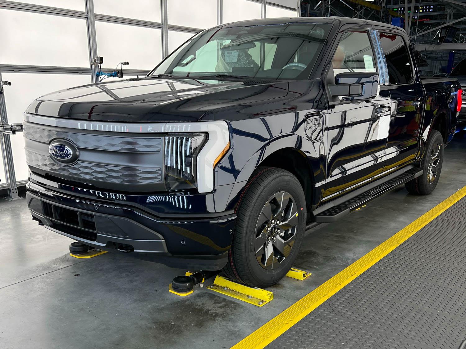 Ford F-150 Lightning ✅ 9/12 Lightning Build Week Group image