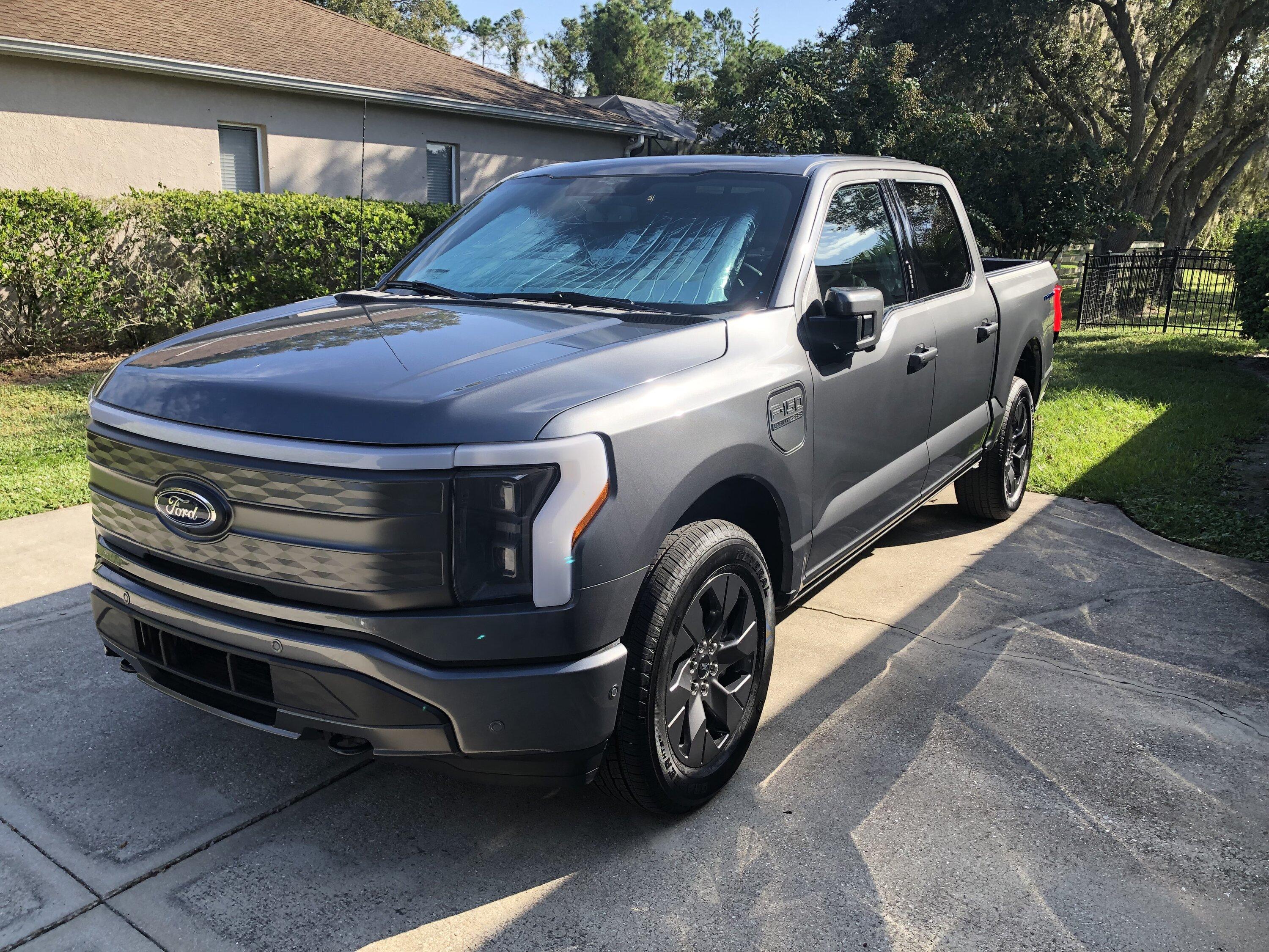 Ford F-150 Lightning F-150 Lightning Cash Rebate Incentives Offered on New Sales/Leases Until January 2024 IMG-5681