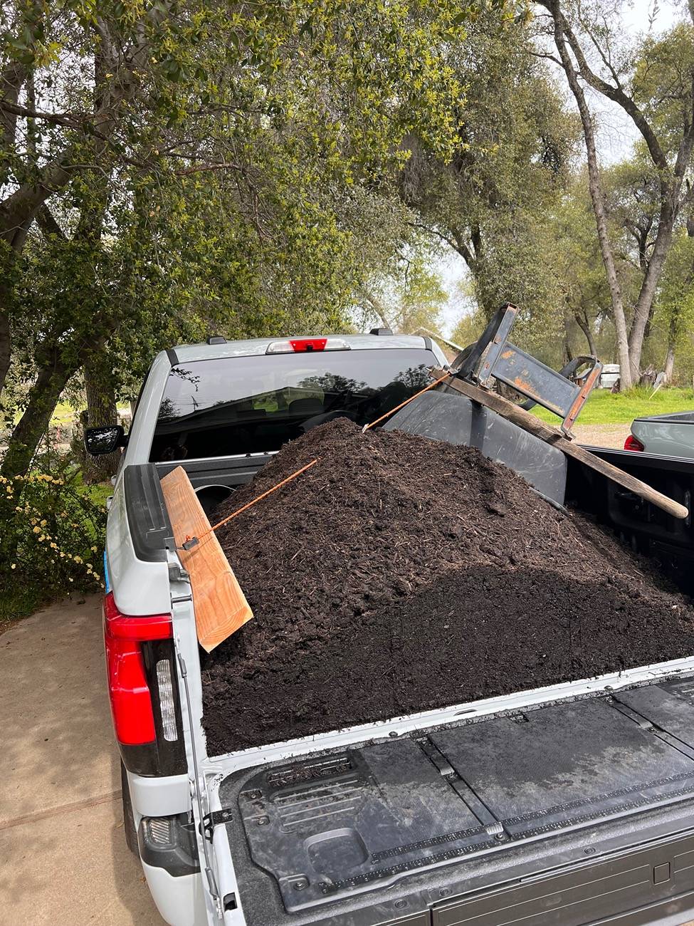 Ford F-150 Lightning Pics of Lightning Trucks Doing Truck Things. Post Yours! 📸 IMG_0085