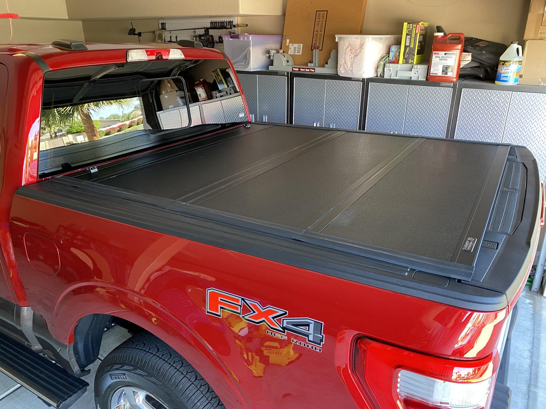 Ford F-150 Lightning Hard Bed Covers / Tonneau's that work with the F-150's Power Tailgate? IMG_0463