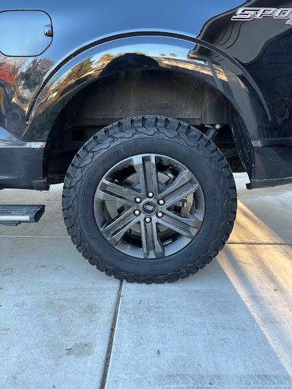 Ford F-150 Lightning Factory Wheels with Aftermarket Tire Thread IMG_0560