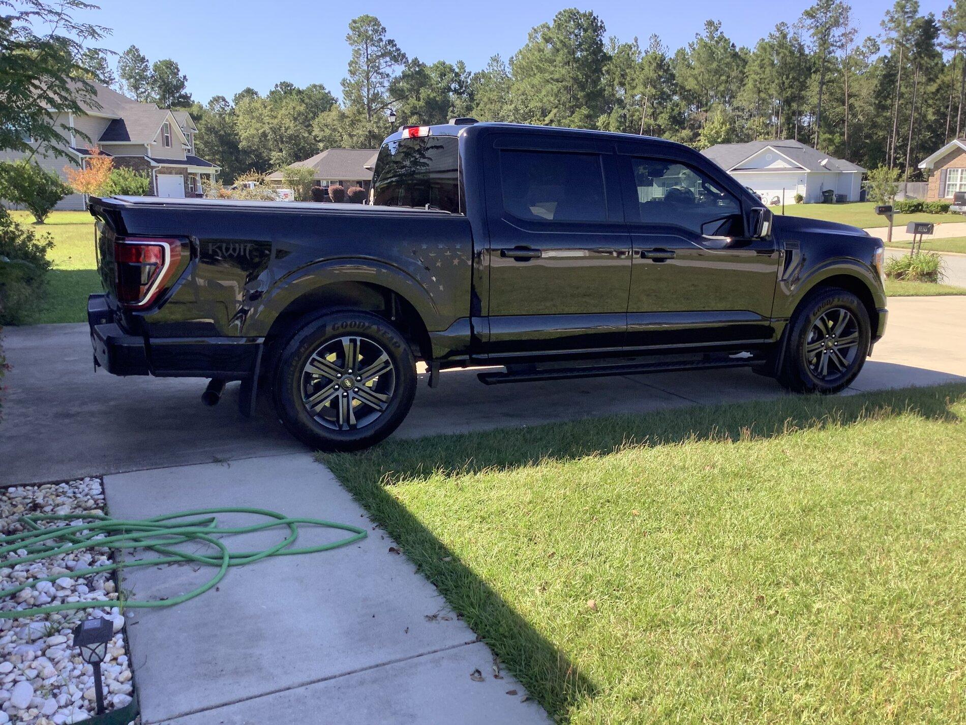 Ford F-150 Lightning Keeping Black Clean...Hard Water spots, etc........... IMG_0731.JPG