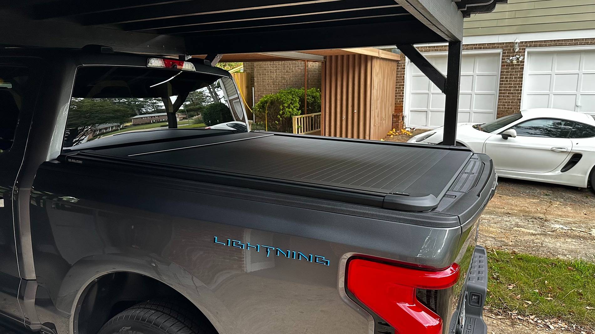 Ford F-150 Lightning Retractable tonneau covers? IMG_0933