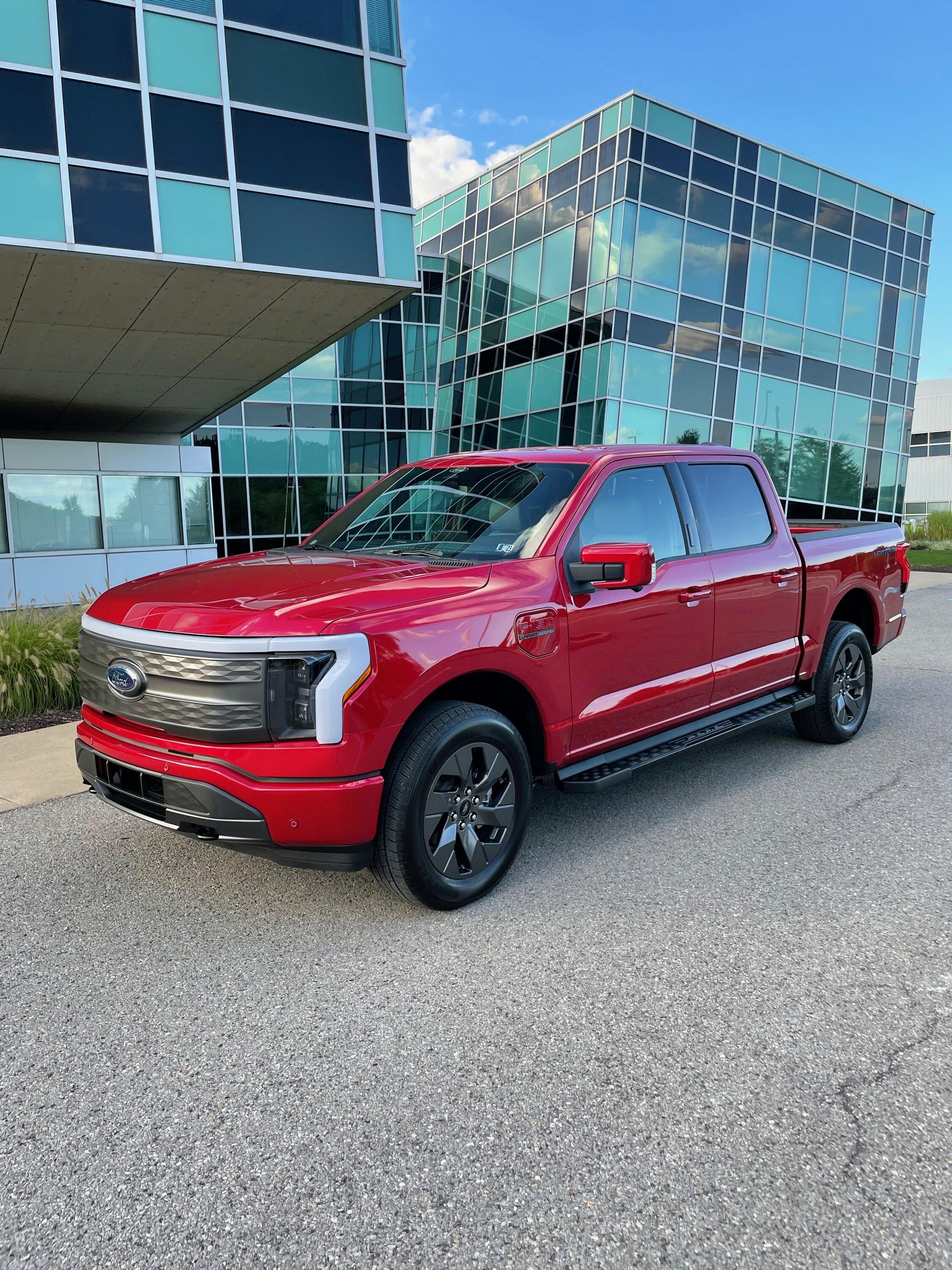 Ford F-150 Lightning Lightning Lariat SR Rapid Red (w/ Extended 8yr Warranty) IMG_1421