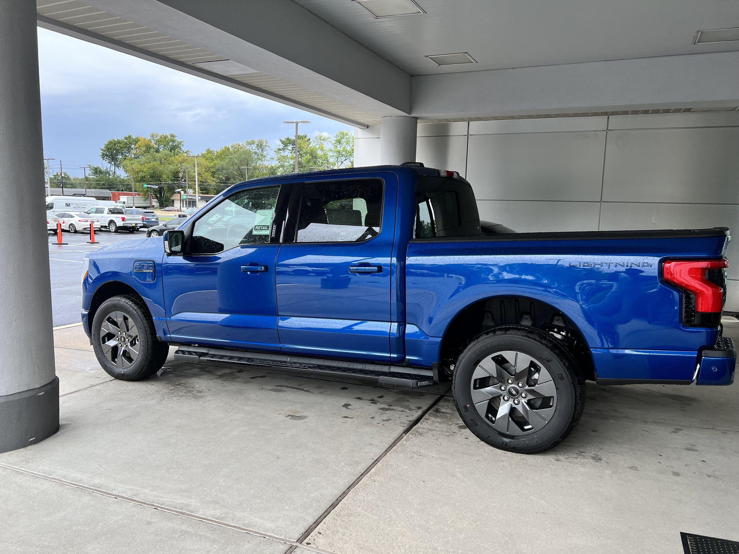 Ford F-150 Lightning ✅ 8/22 Lightning Build Week Group IMG_1695