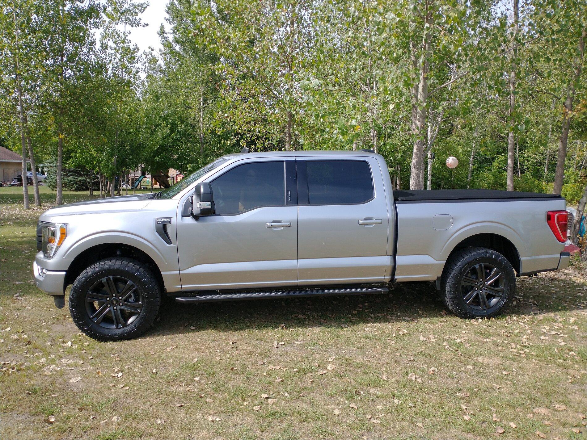 Ford F-150 Lightning Looking for pics of levelled 6.5’ box trucks IMG_20210903_155655084