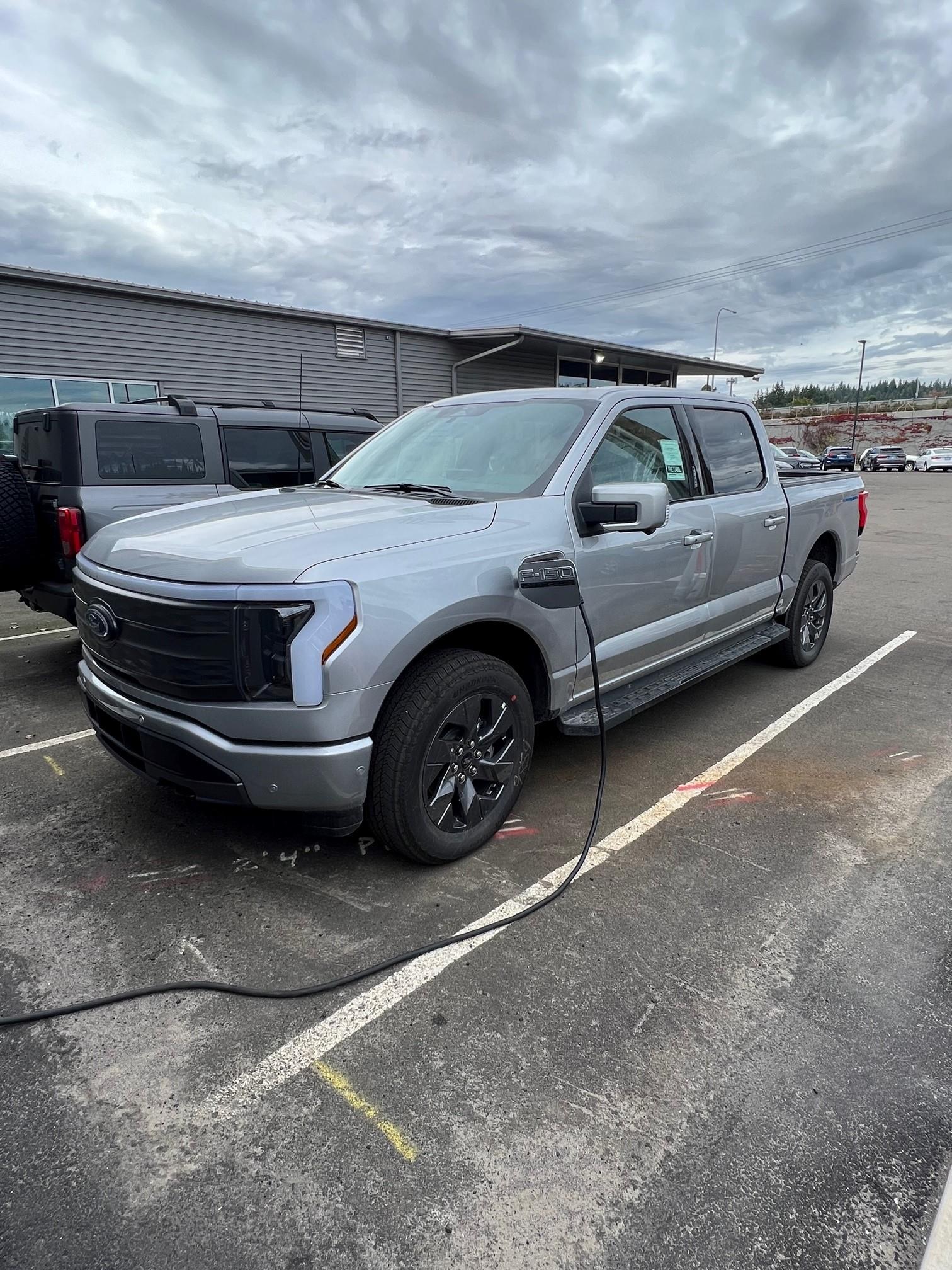 Ford F-150 Lightning ✅ 8/7/2023 Lightning Build Week Group (MY2023) IMG_20231013_145914