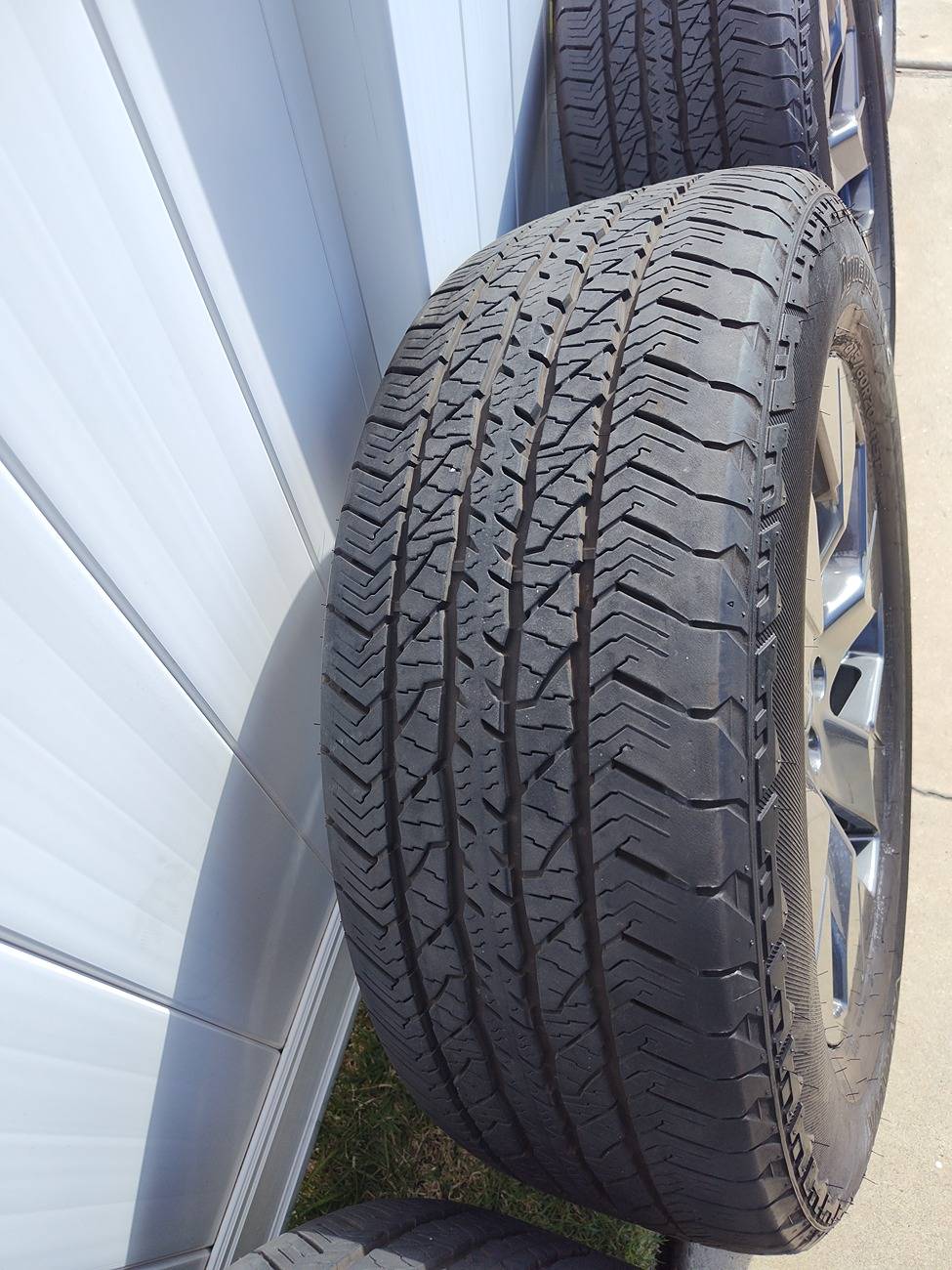 Ford F-150 Lightning Lariat wheels/tires socal La IMG_20250204_131242321