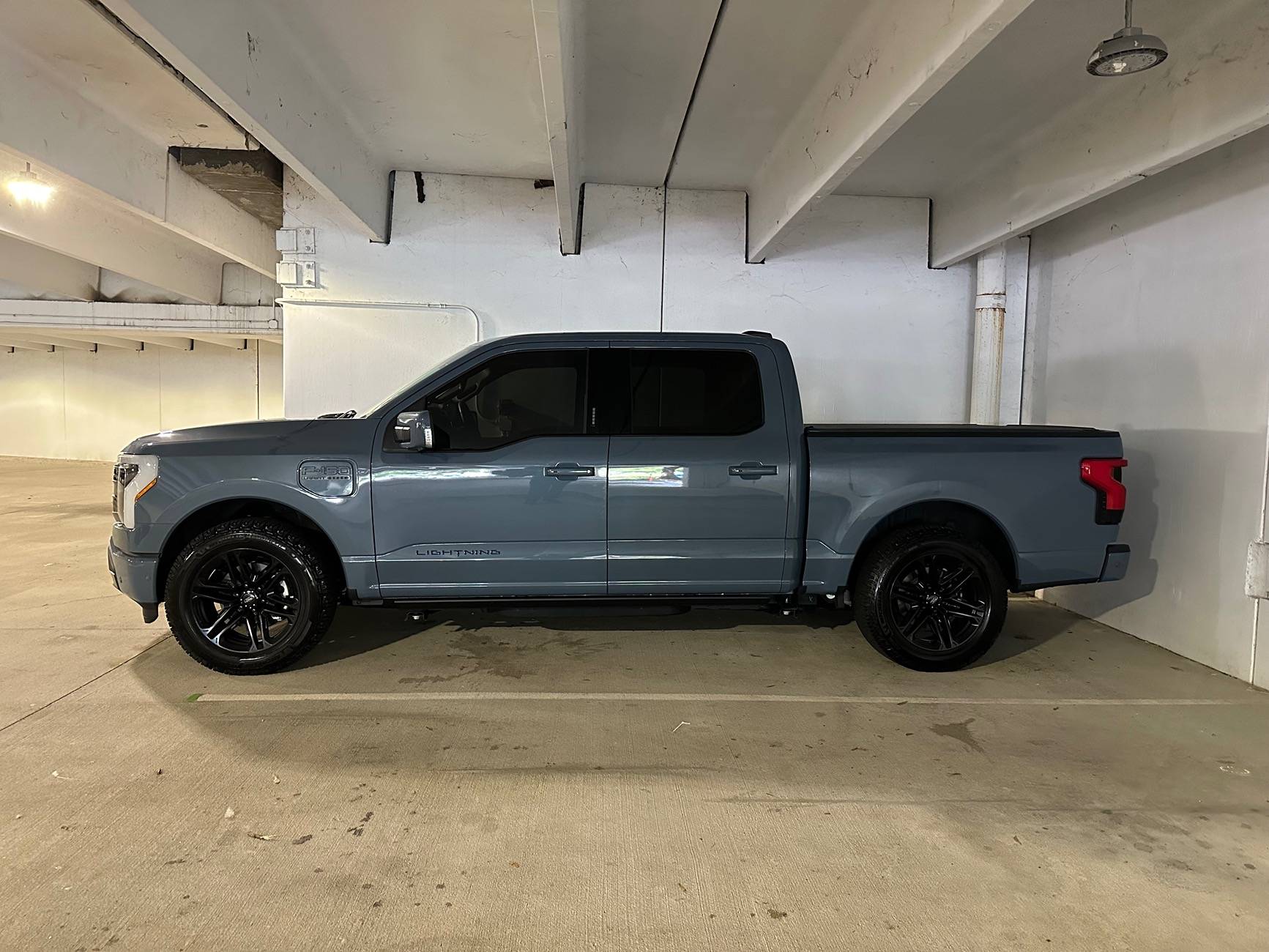 Ford F-150 Lightning A few questions about lowering IMG_2112