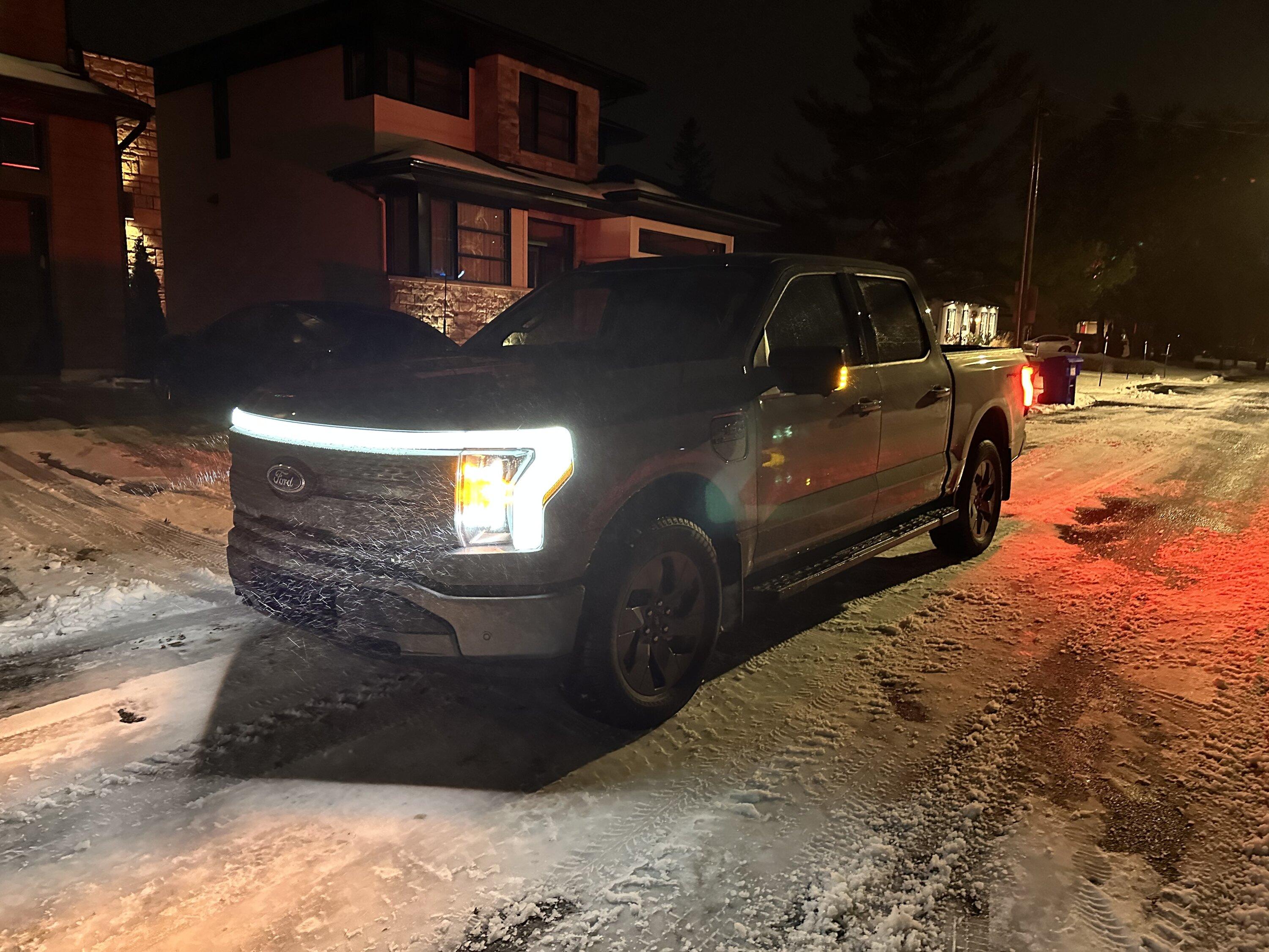 Ford F-150 Lightning ✅ 9/25/2023 Lightning Build Week Group (MY2023) IMG_2429