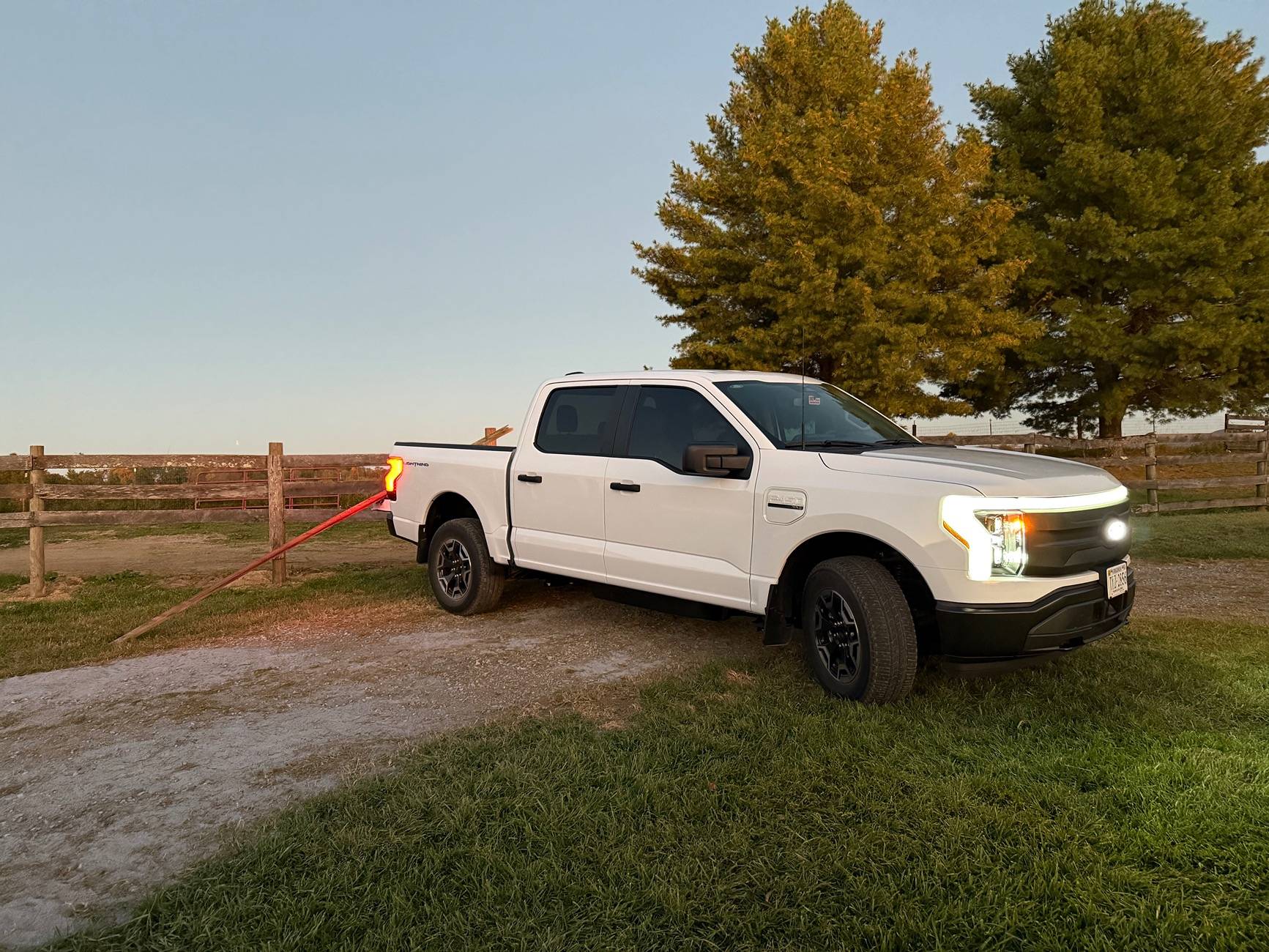 Ford F-150 Lightning OXFORD WHITE F-150 Lightning Photos & Club IMG_2579