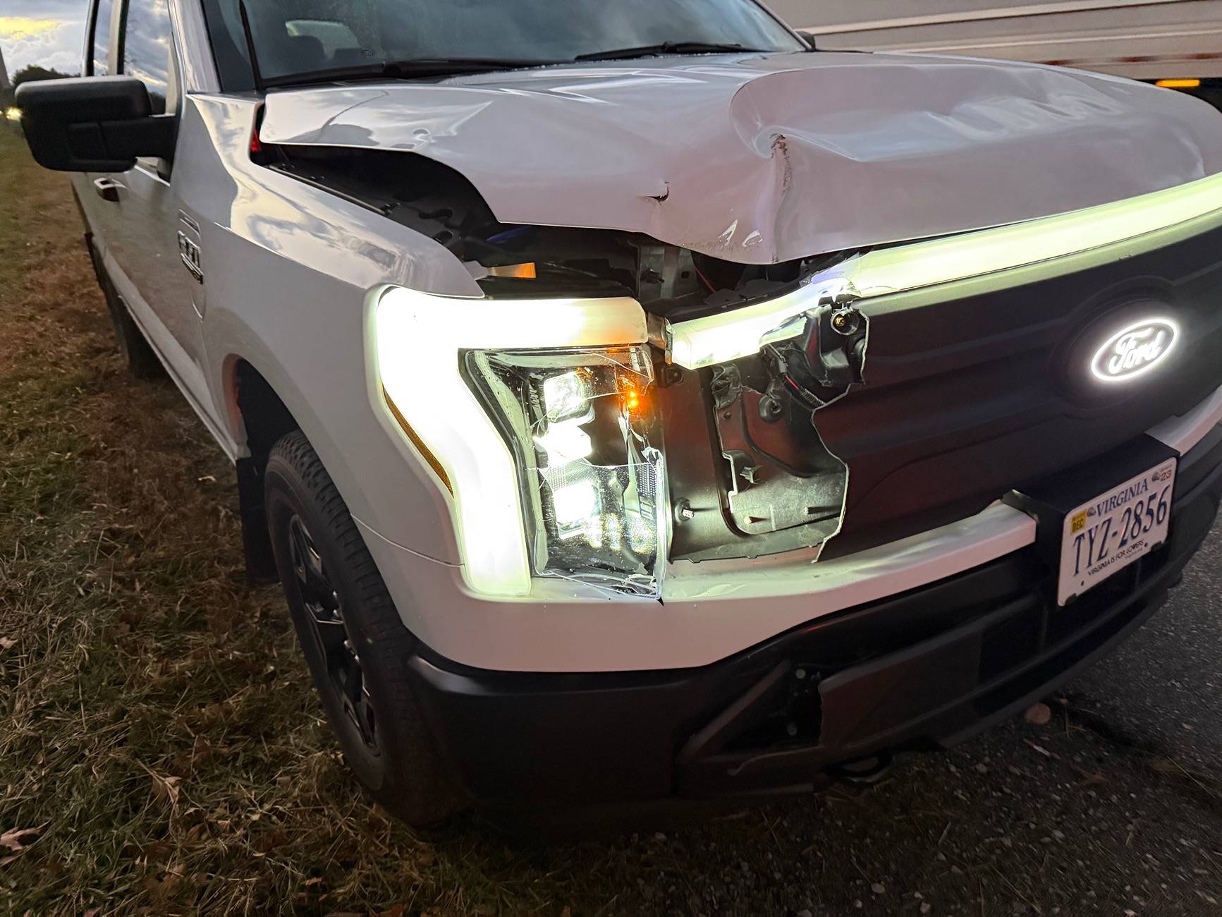 Ford F-150 Lightning Oxford White Pro ER Build IMG_2856