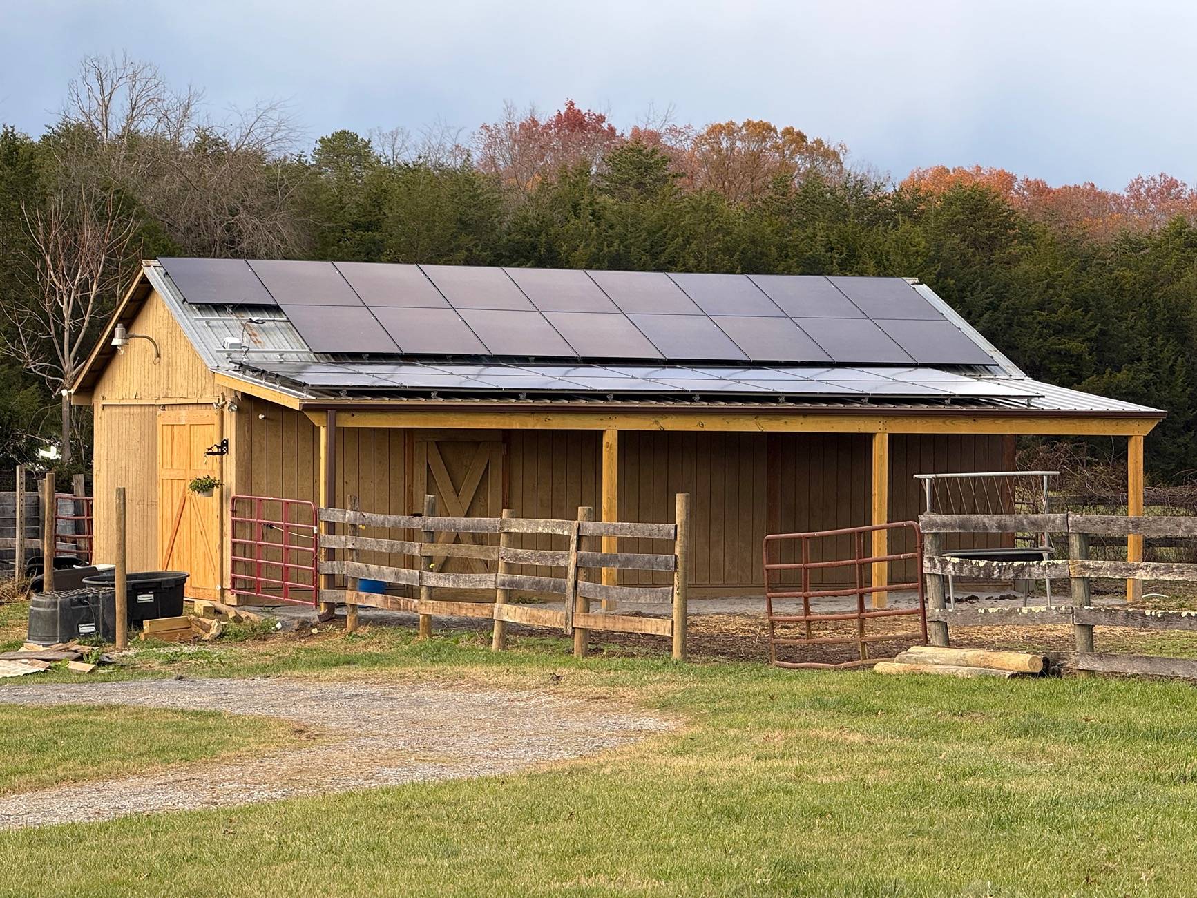 Ford F-150 Lightning Looking at Solar: questions IMG_2909