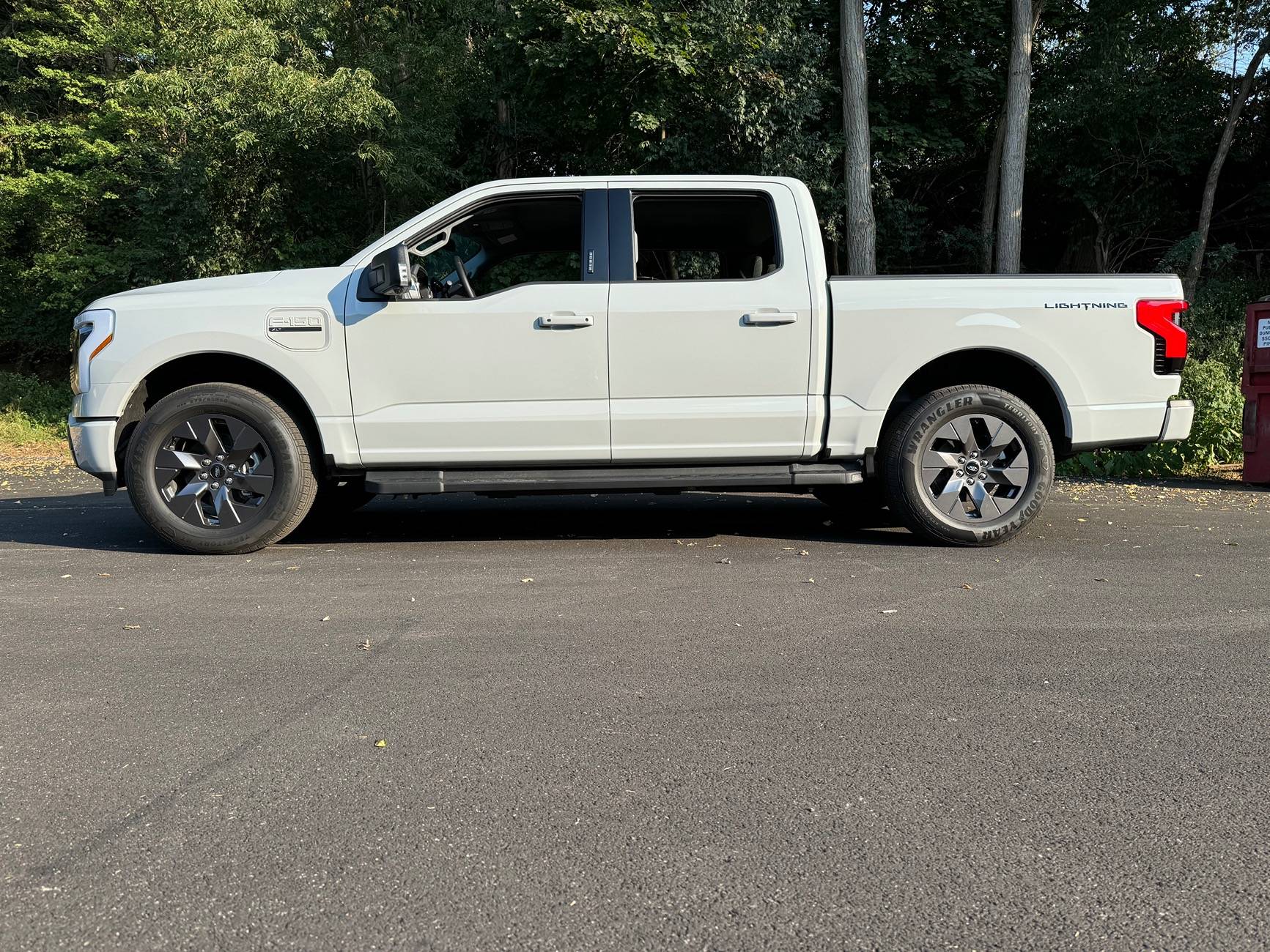 Ford F-150 Lightning Rough Country 3/4 level kit IMG_3012