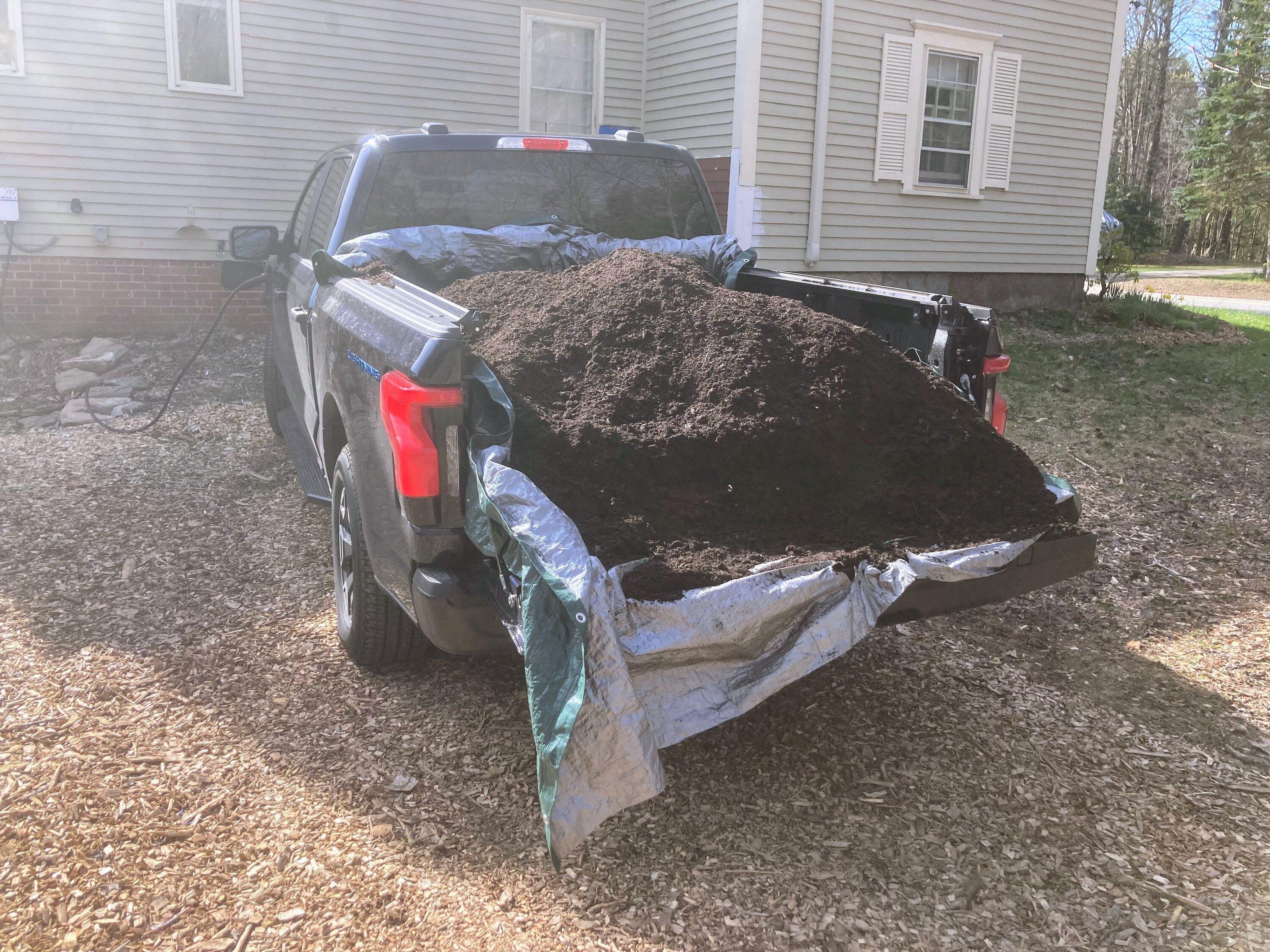 Ford F-150 Lightning Pics of Lightning Trucks Doing Truck Things. Post Yours! 📸 IMG_3090