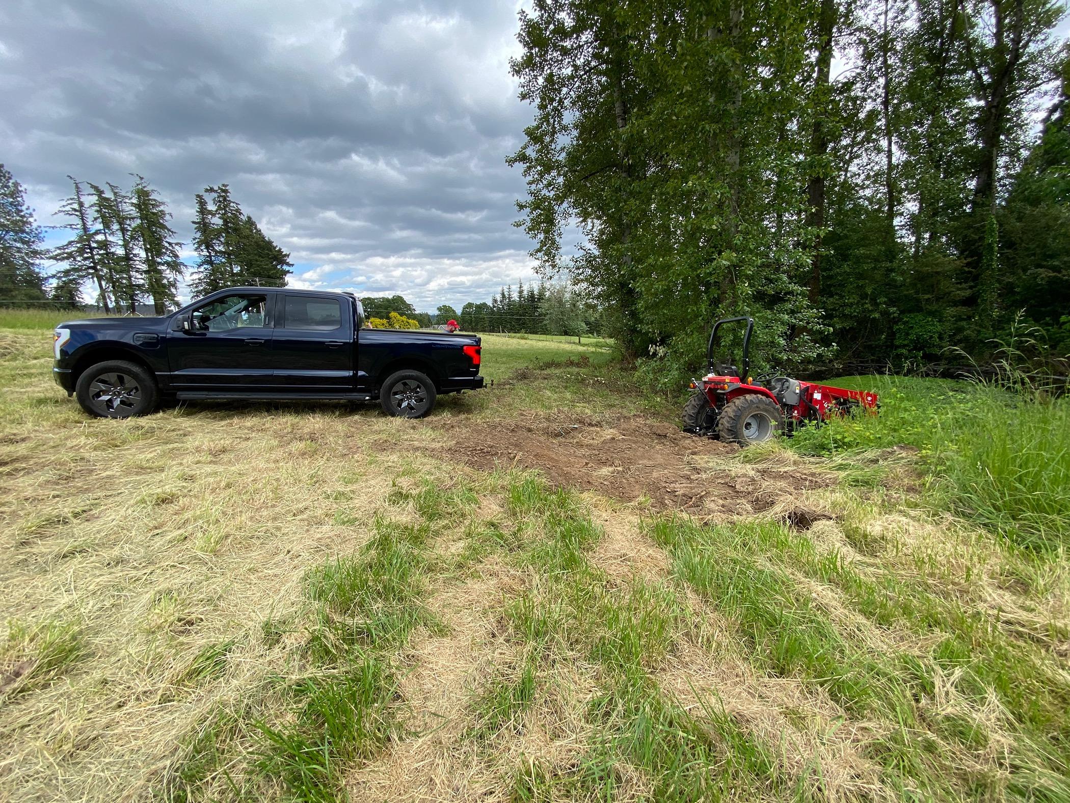 Ford F-150 Lightning Pics of Lightning Trucks Doing Truck Things. Post Yours! 📸 IMG_3572