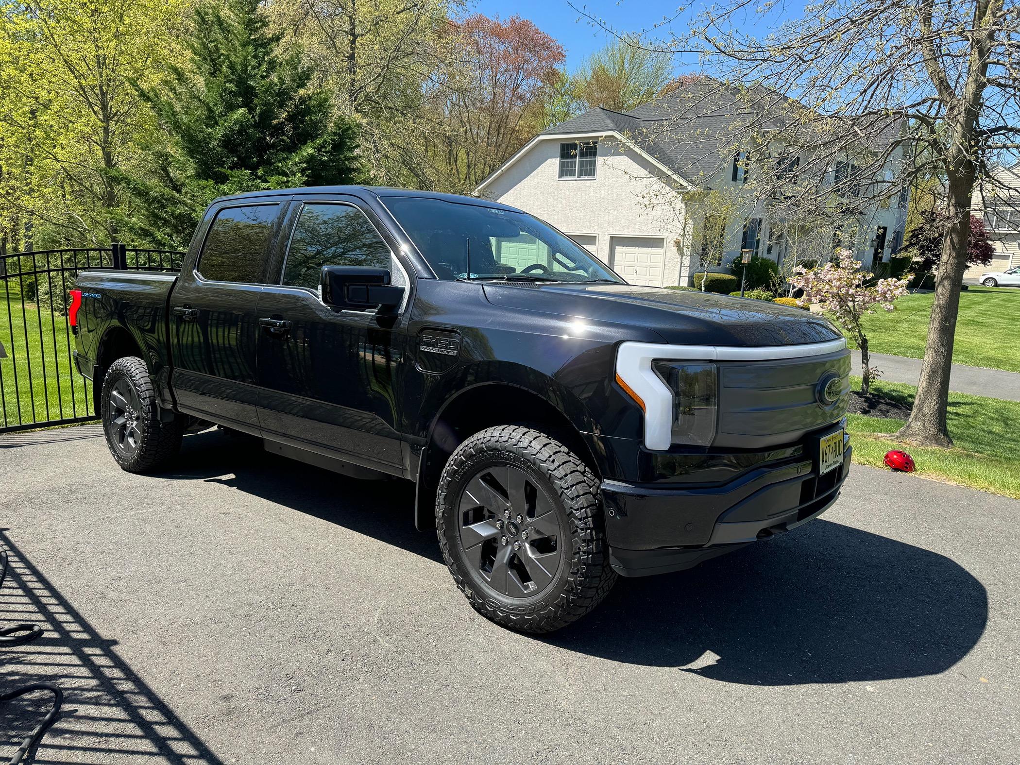 Ford F-150 Lightning Rough Country Power Running Boards Install and Thoughts after 7mo / 10k miles IMG_3685