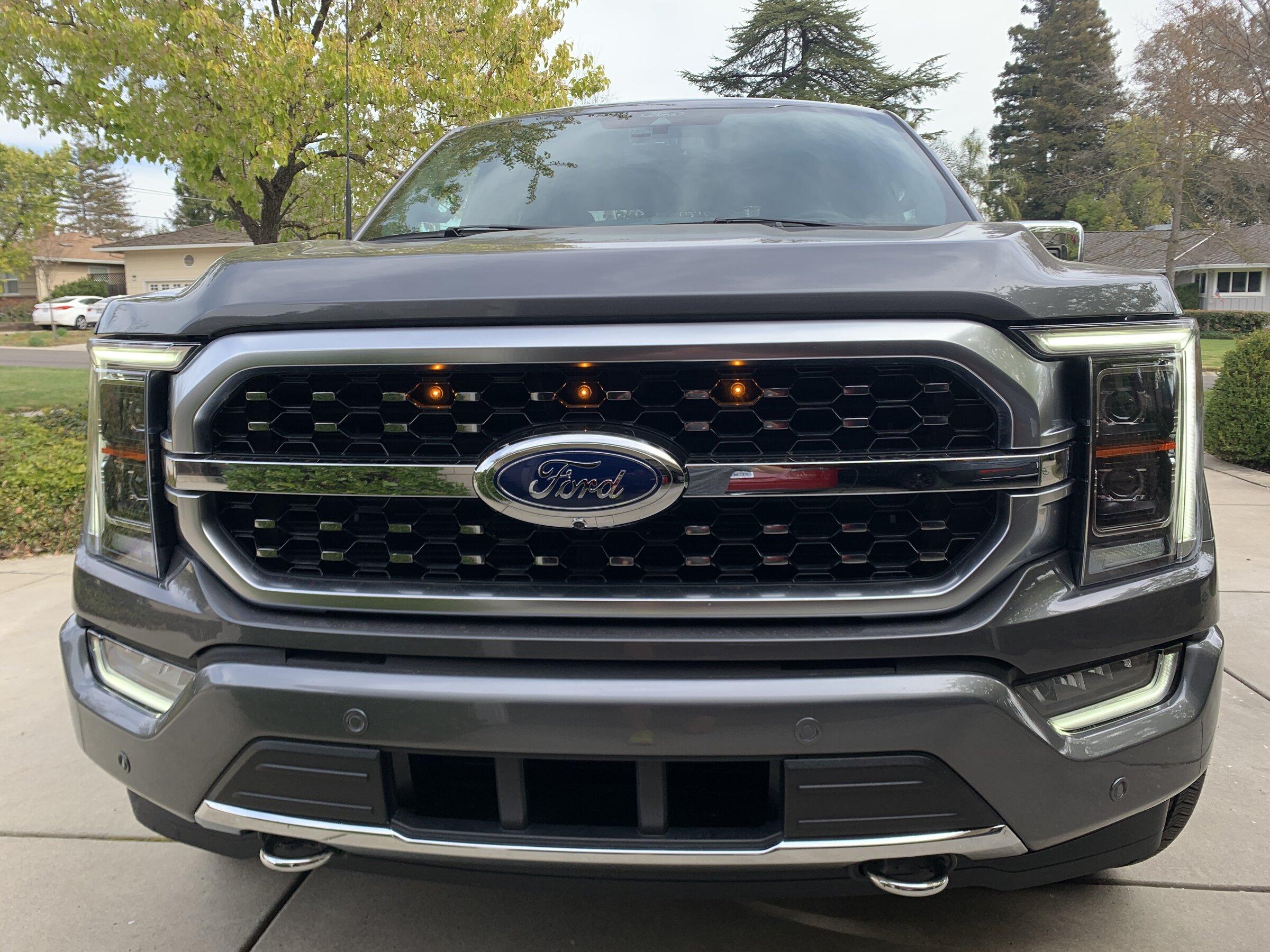 Ford F-150 Lightning Raptor grill lights installed on Lariat IMG_3709.JPG