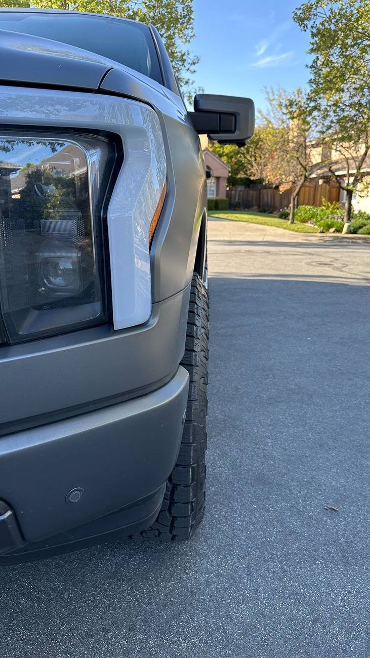 Ford F-150 Lightning Eibach 2.1" level, 275/65R20 tires, Fuel Rebar +20 wheels IMG_4100.JPG