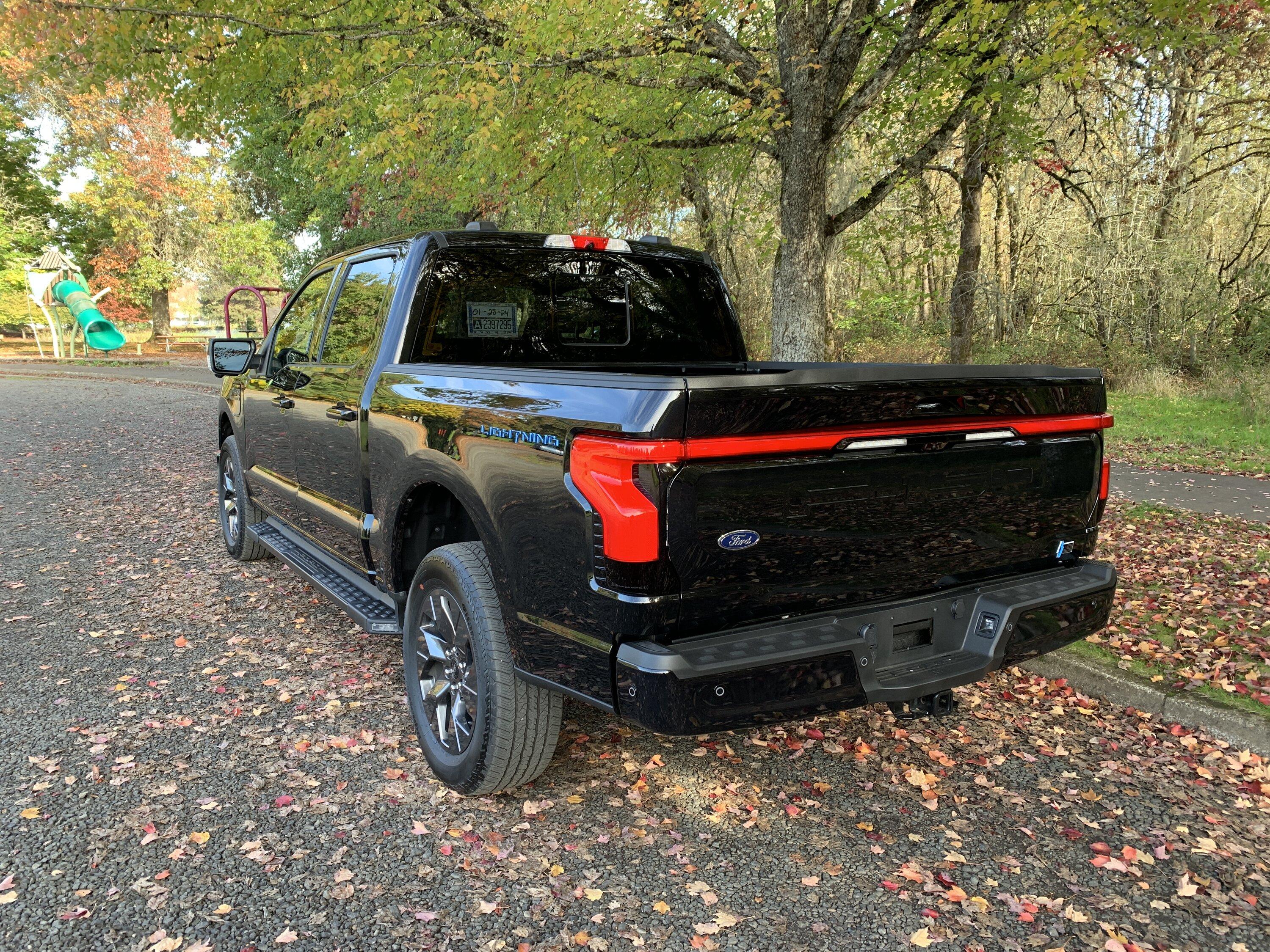 Ford F-150 Lightning AGATE BLACK F-150 Lightning Photos & Club IMG_4301.JPG