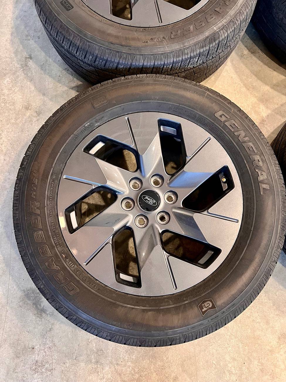 Ford F-150 Lightning 20” Lariat Wheels, TPMS, Lugs, and General Grabber 6/32”. $900 OBO IMG_6055