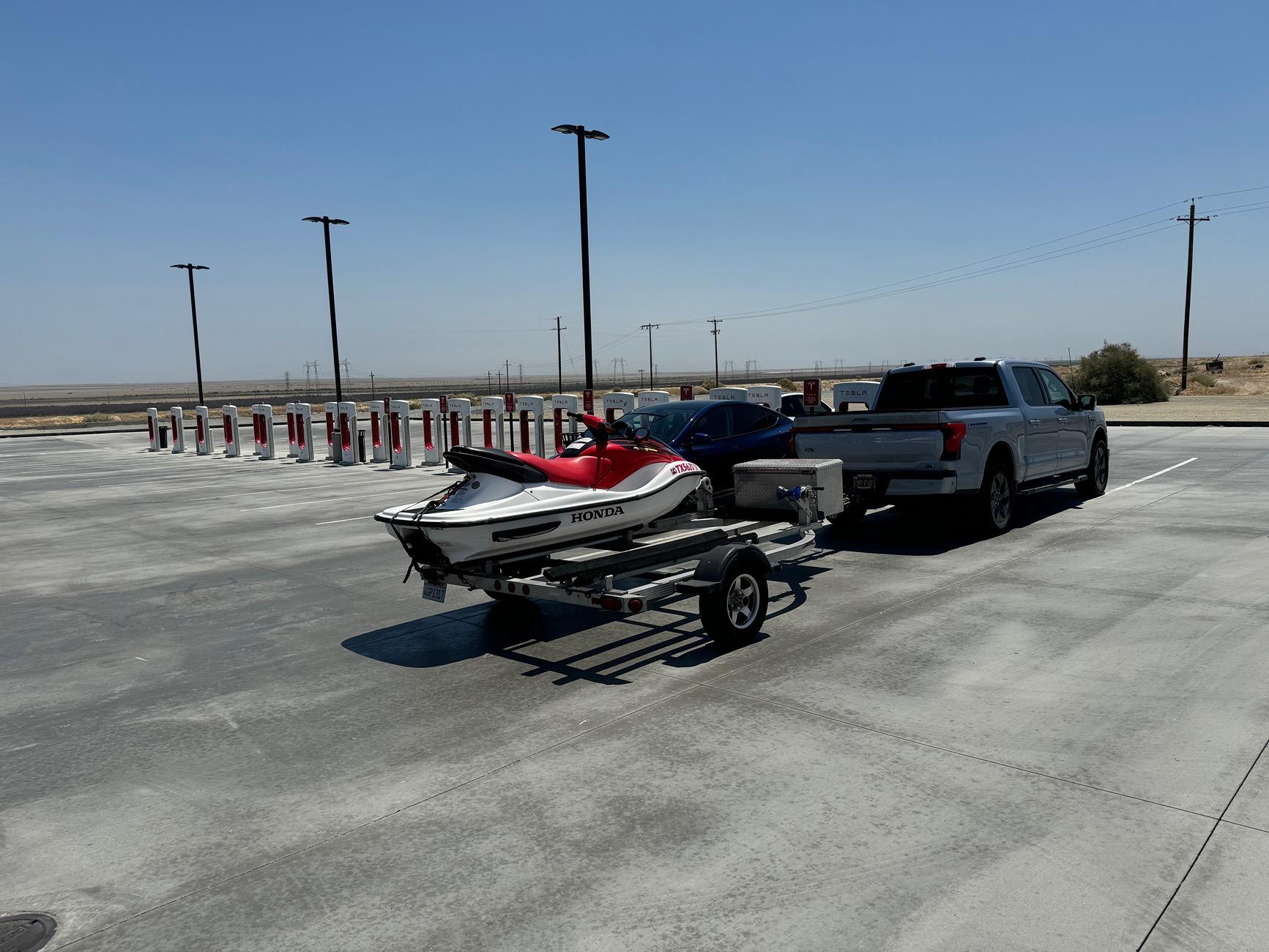 Ford F-150 Lightning Towing 1.0 kWh/mile (7,000 lb boat) IMG_6131