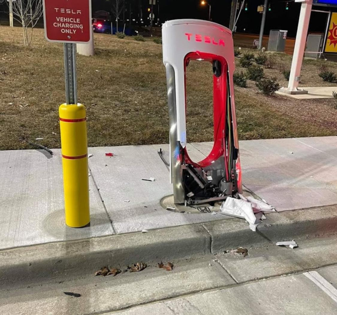 Ford F-150 Lightning Tesla fires whole Supercharger team [Update: Musk says supercharger growth will continue] IMG_6172